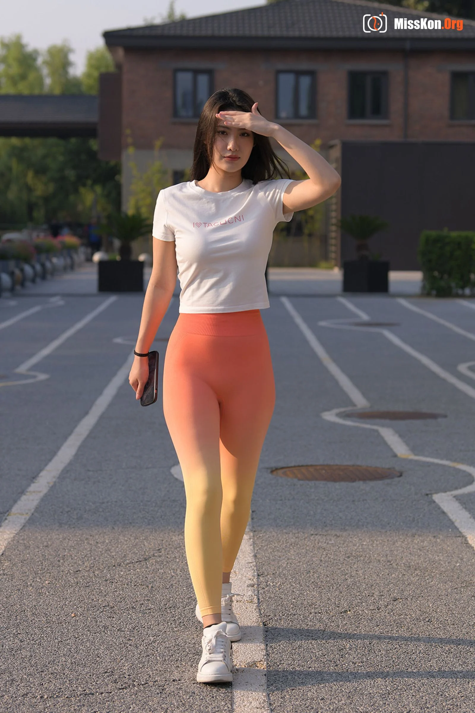 Beautiful girl in red yoga pants (Magic Mirror Street Photography: A moose) - Photo 17