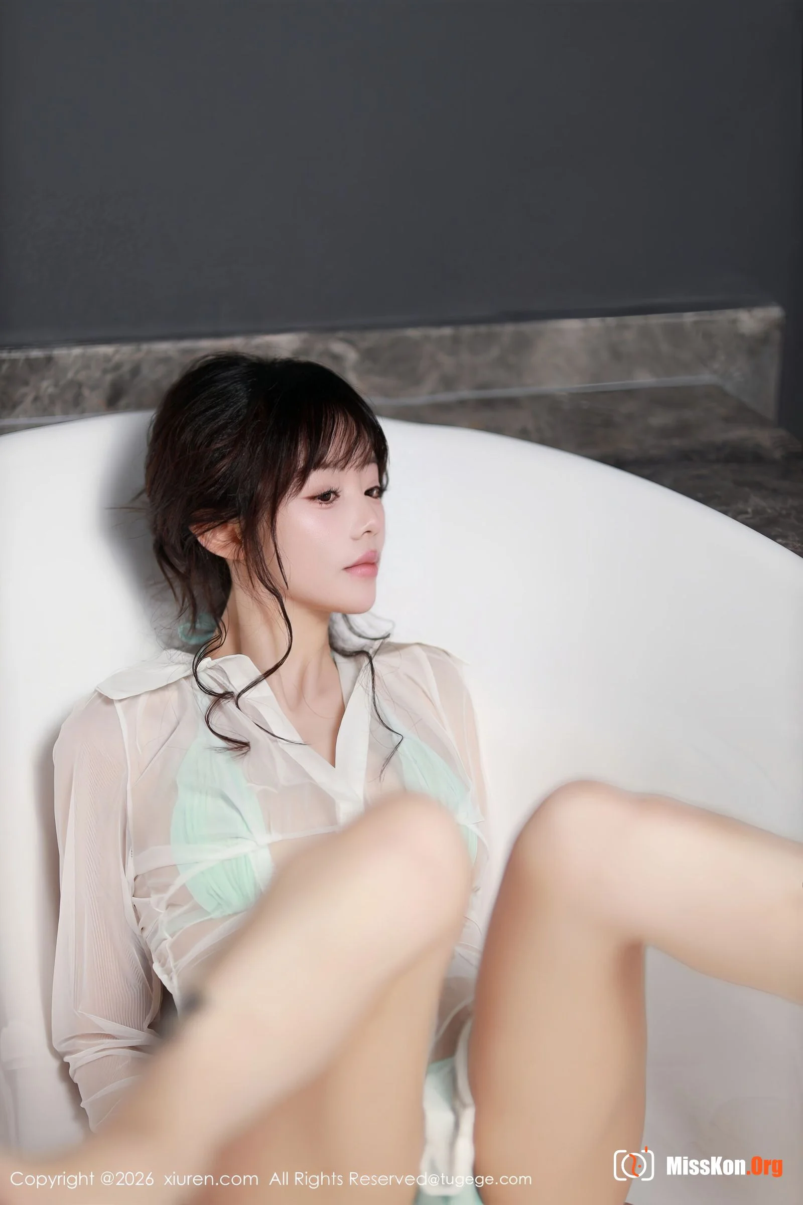 Bella - Photo 43