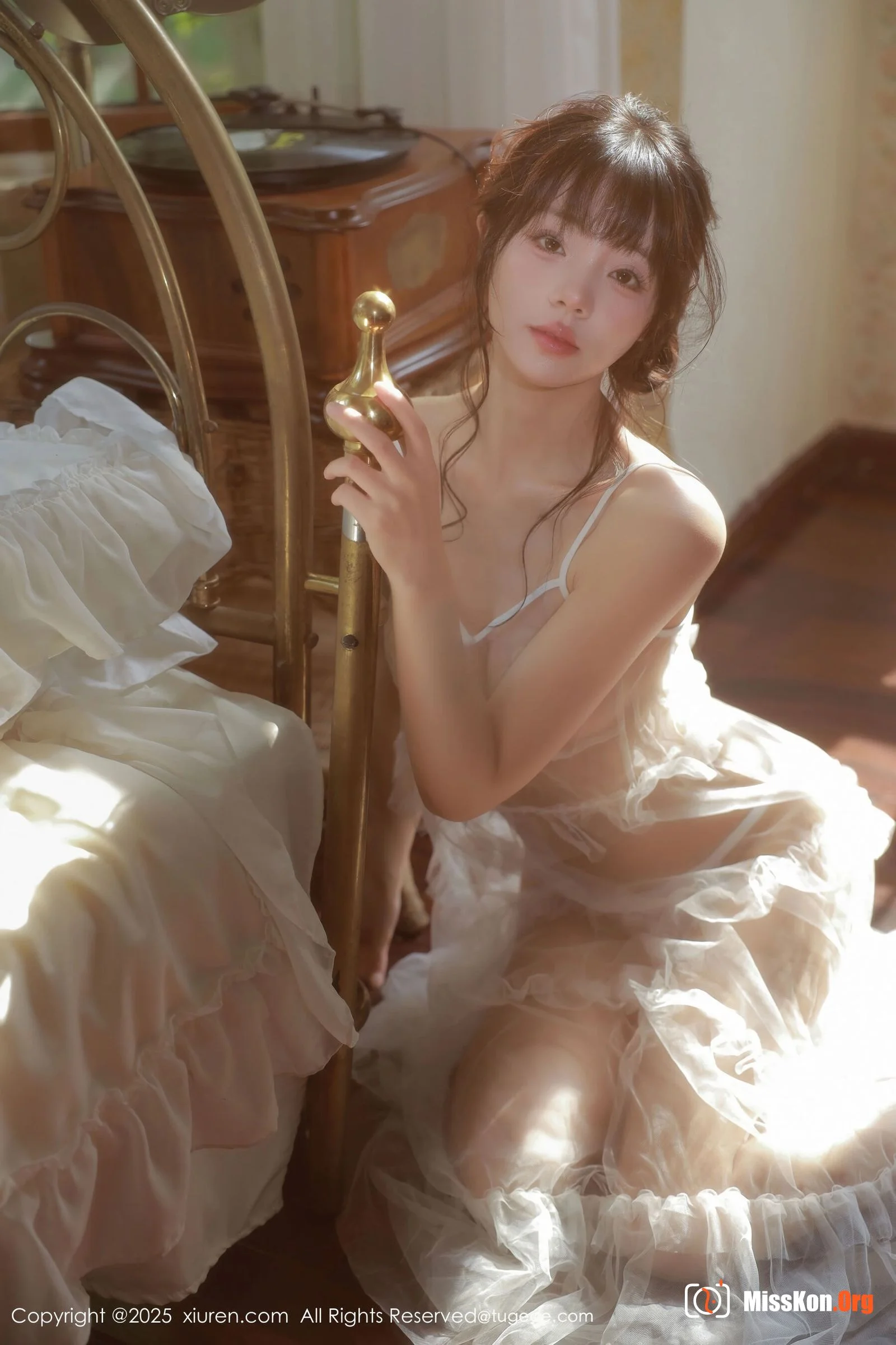 Bella - Photo 49