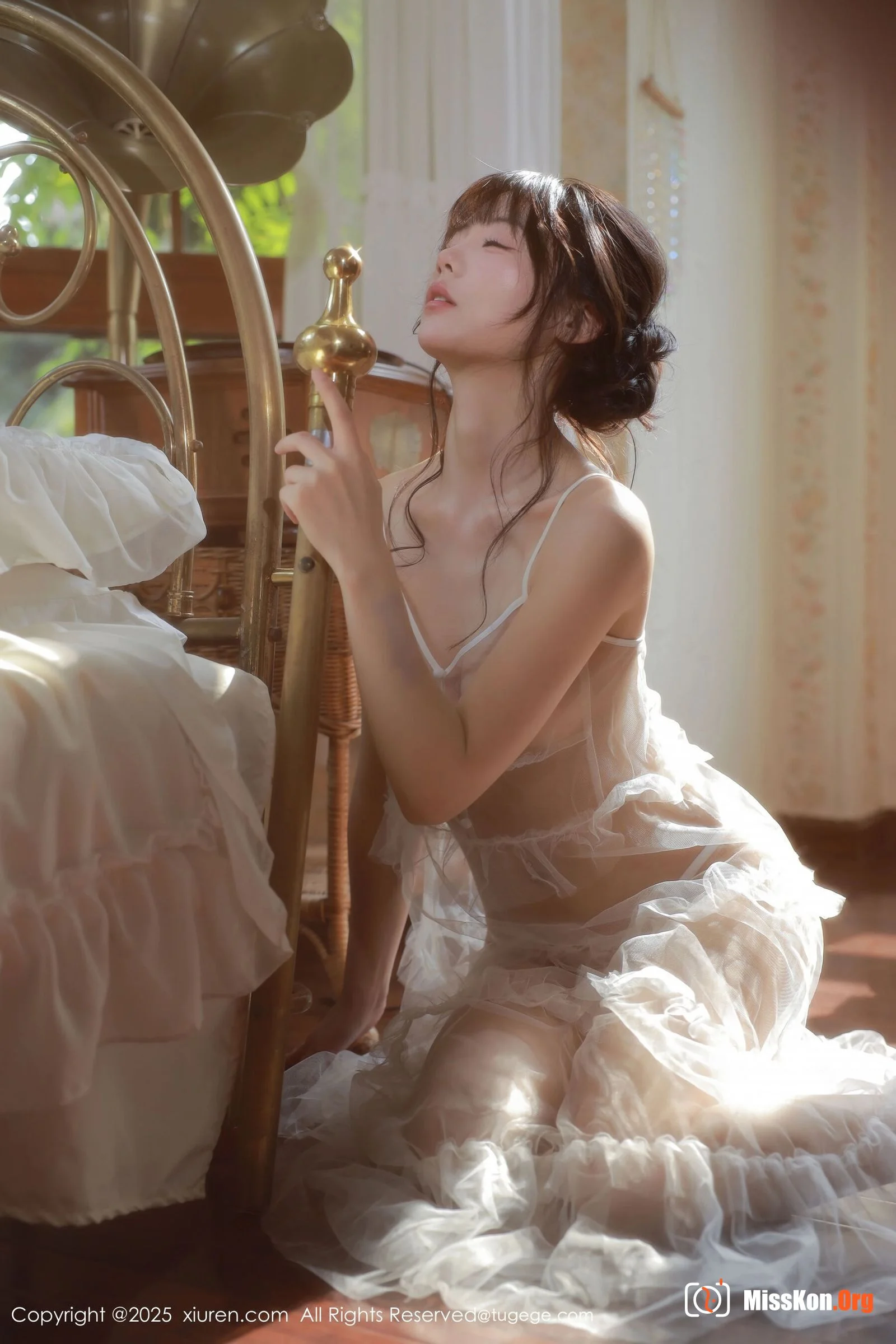 Bella - Photo 50