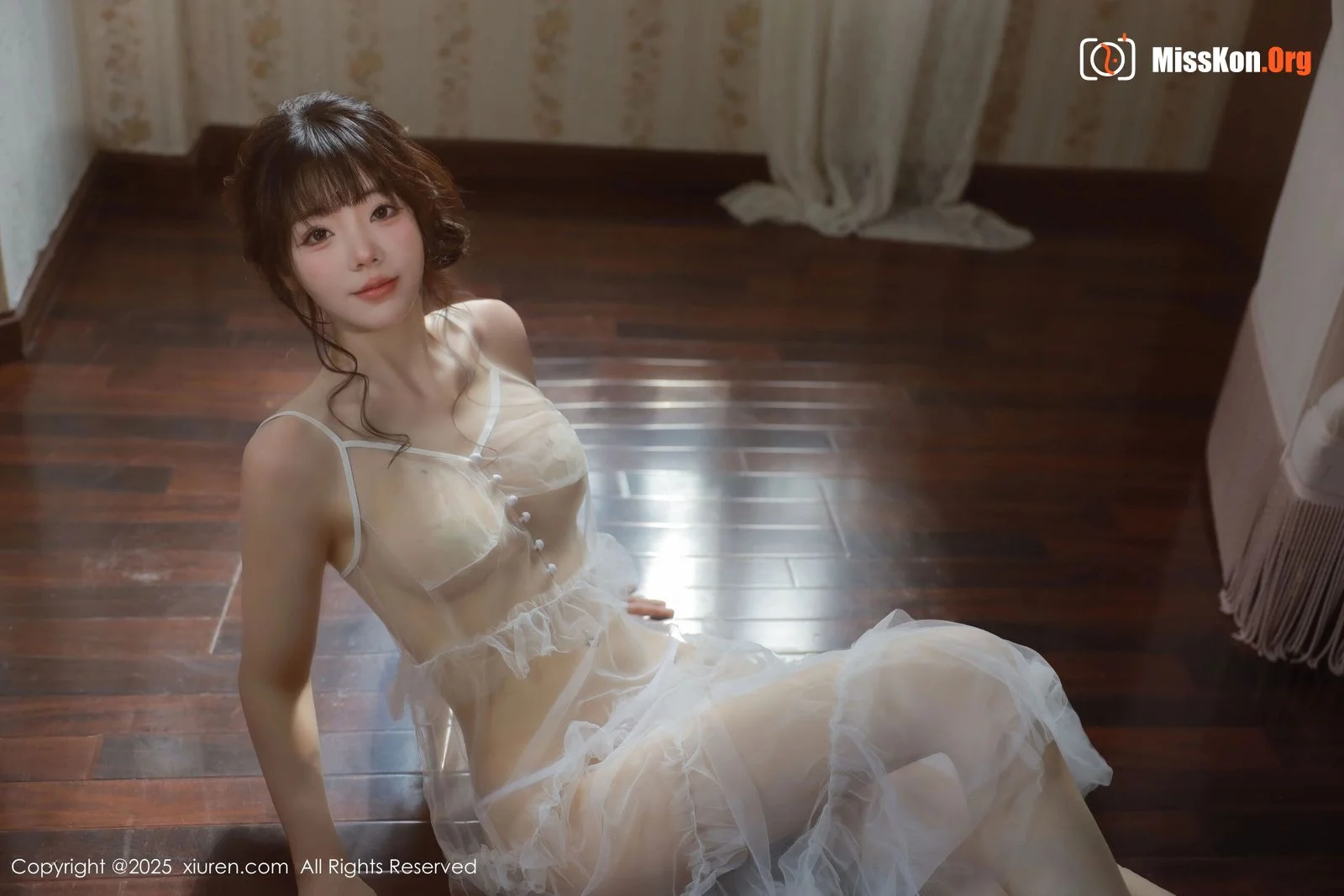 Bella - Photo 53