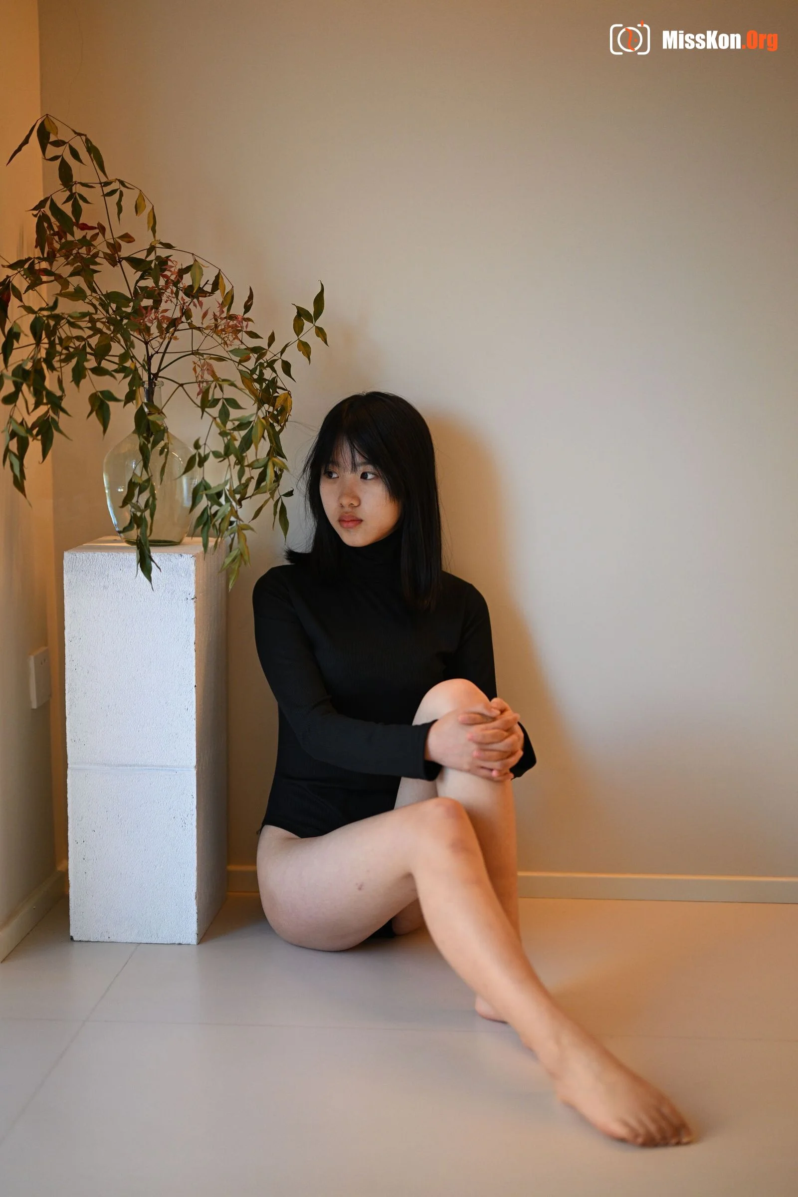 Best friends' intimate and revealing nude photoshoot set (2023-11-26) - Photo 13
