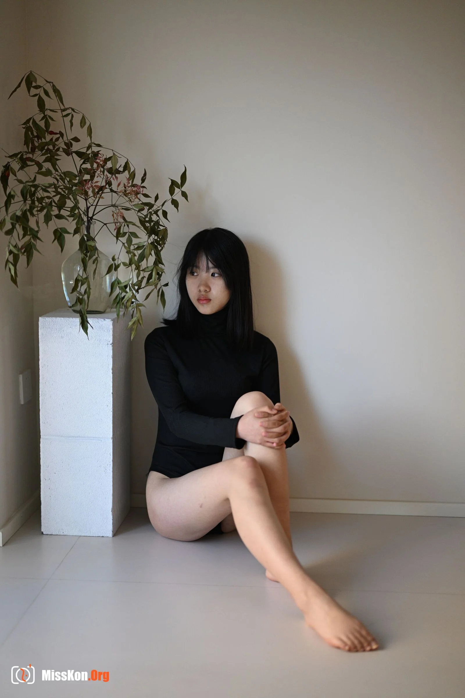 Best friends' intimate and revealing nude photoshoot set (2023-11-26) - Photo 16