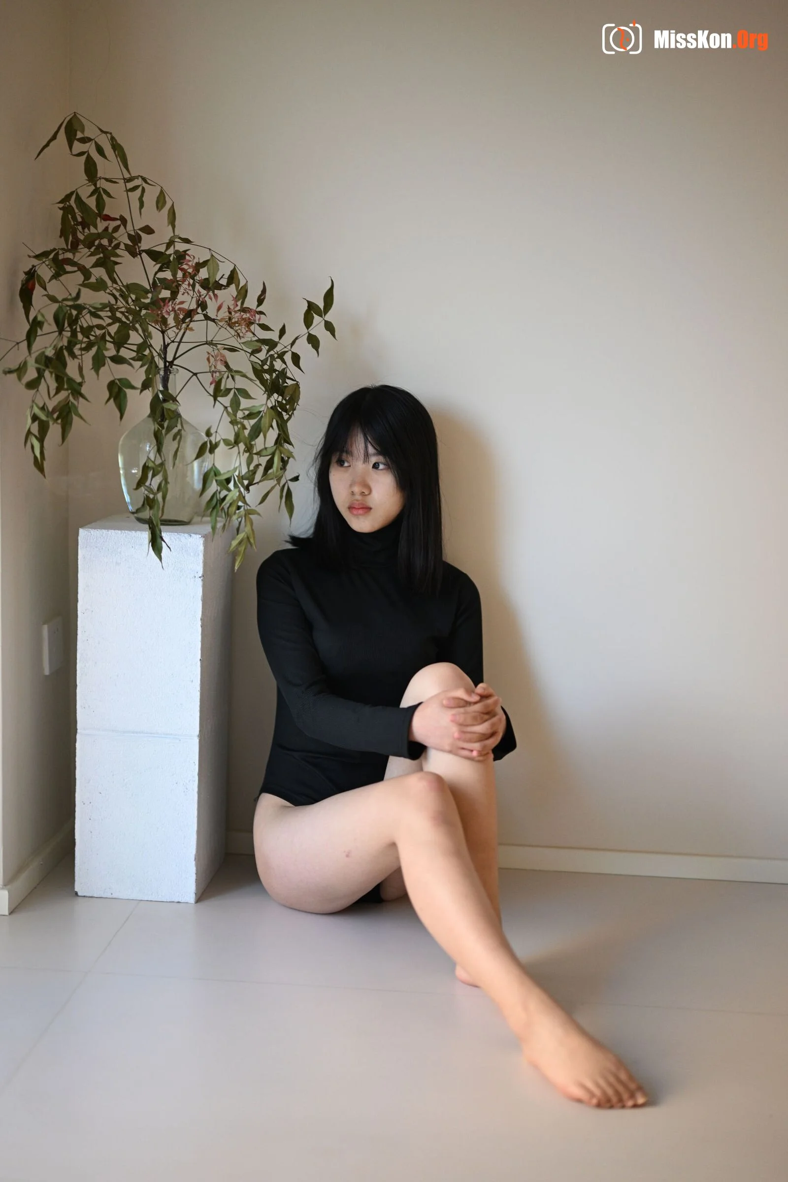 Best friends' intimate and revealing nude photoshoot set (2023-11-26) - Photo 17