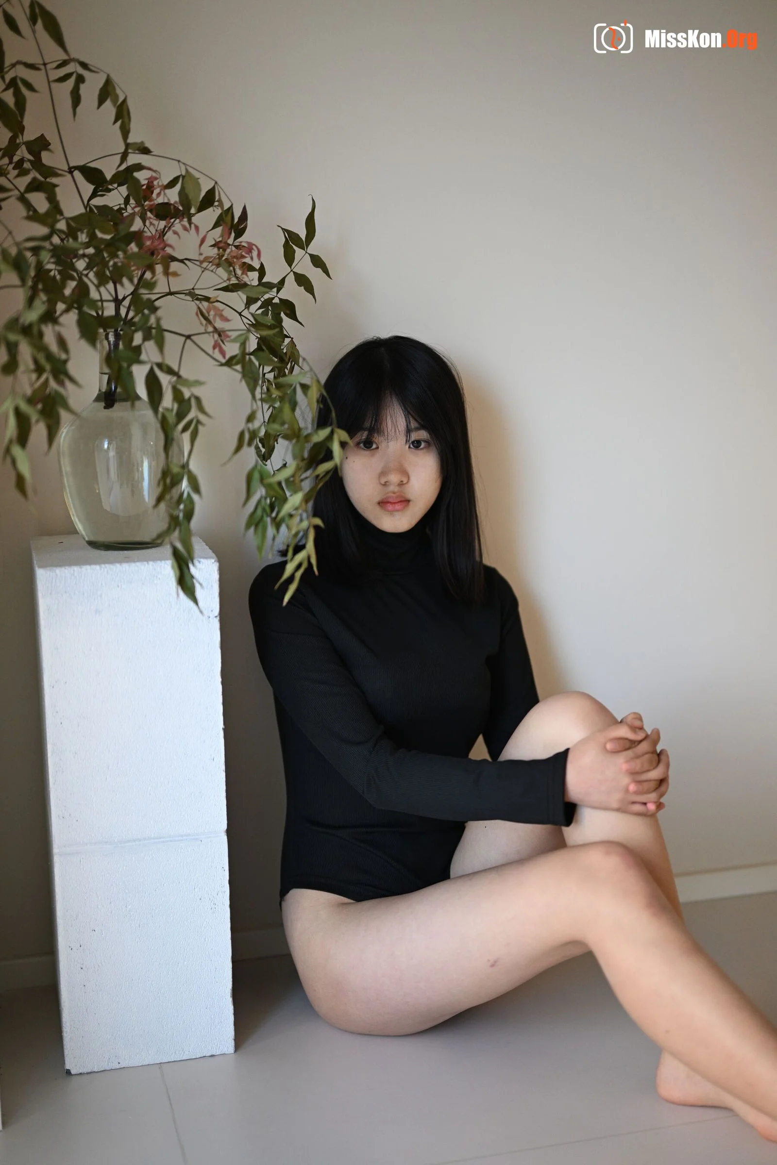 Best friends' intimate and revealing nude photoshoot set (2023-11-26) - Photo 18