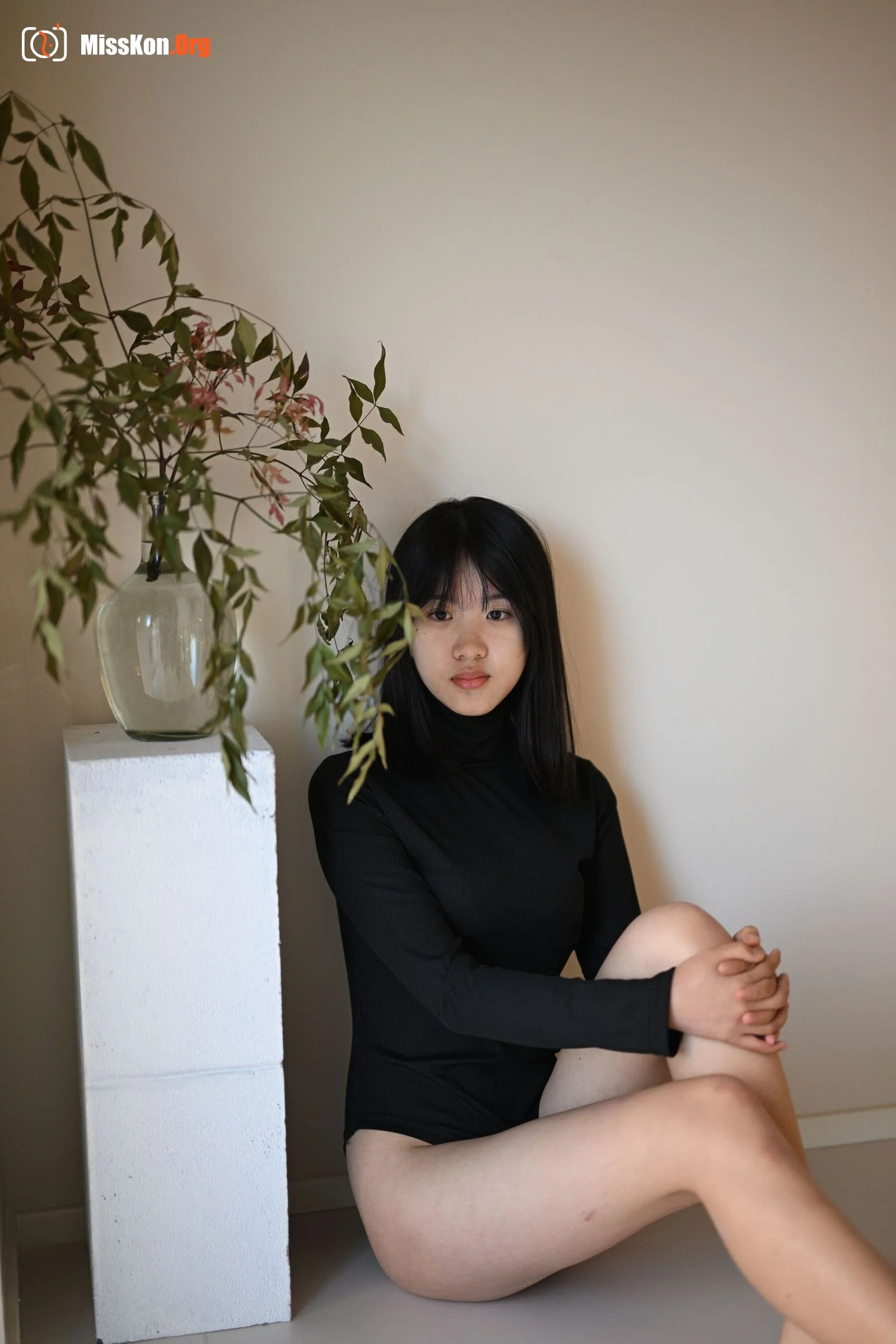 Best friends' intimate and revealing nude photoshoot set (2023-11-26) - Photo 19