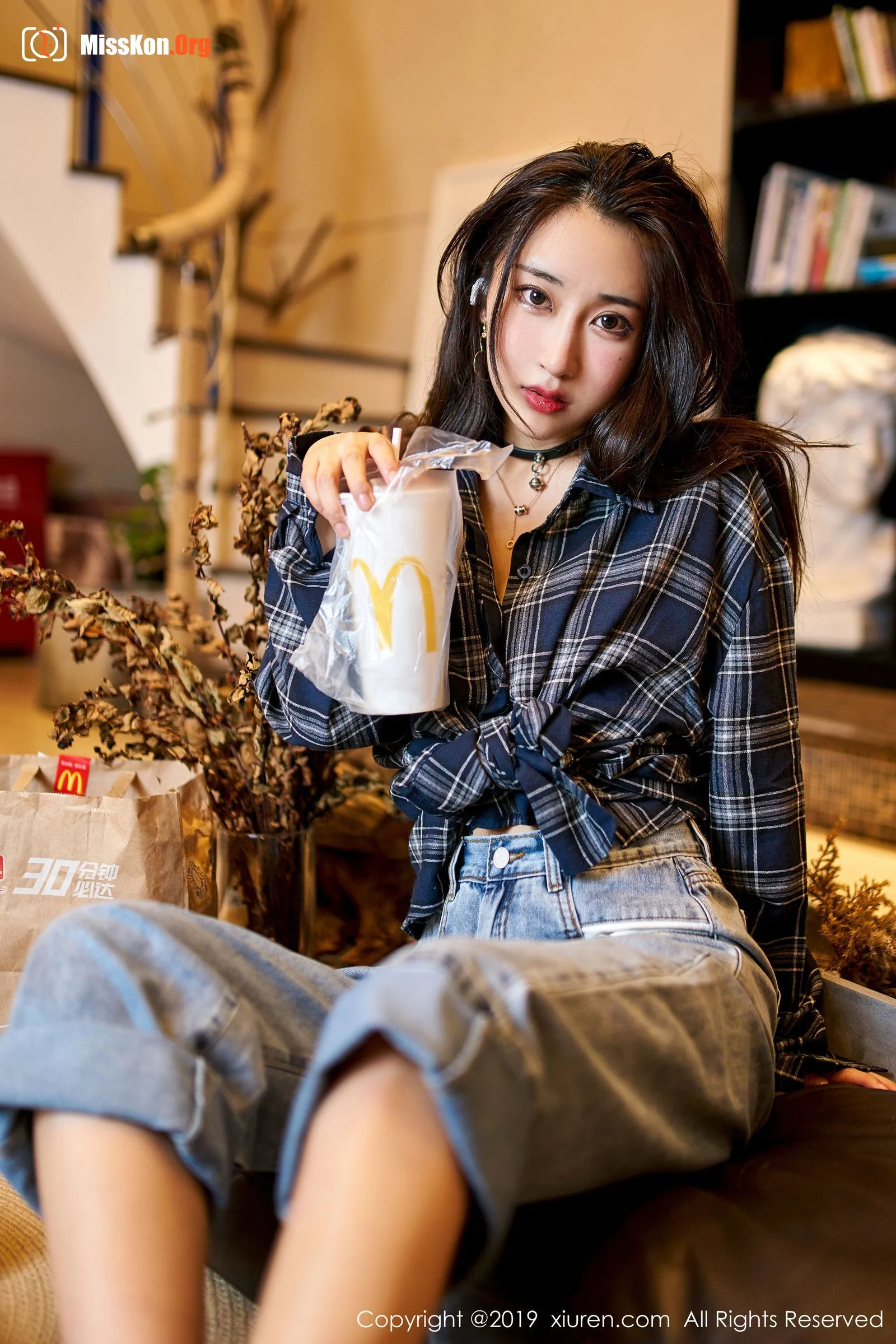 Betty Lam - Photo 2