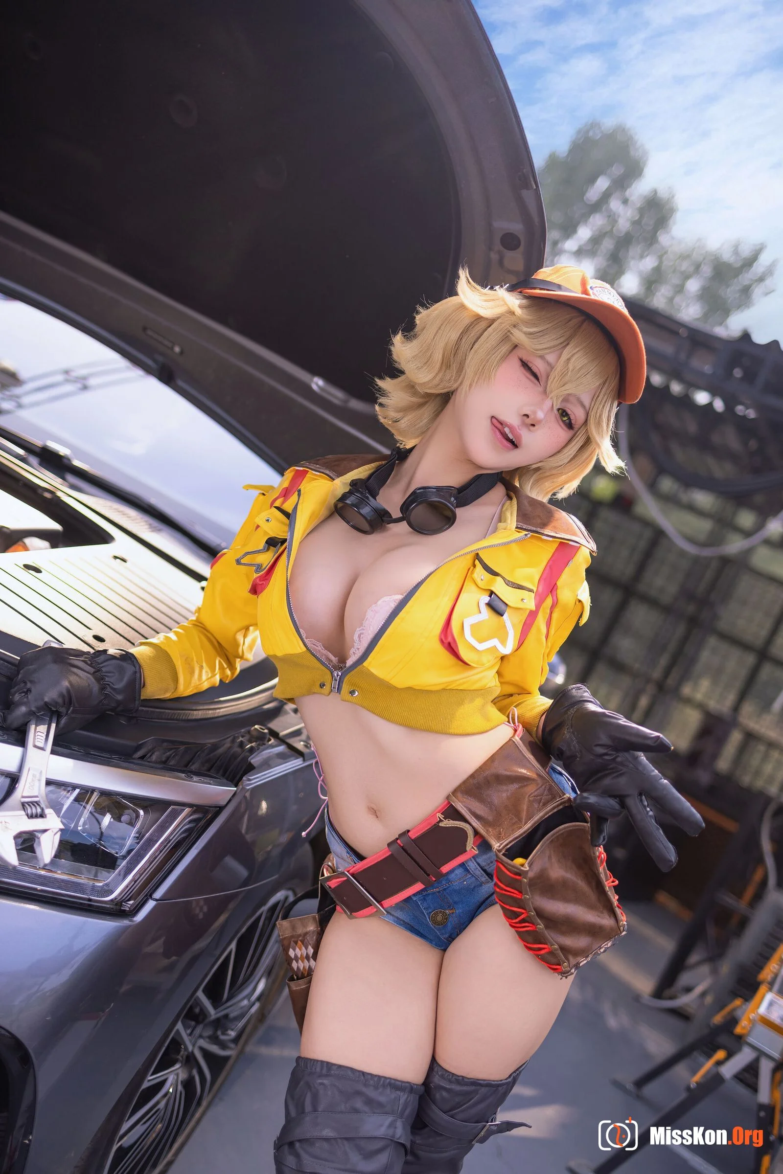 Bite Bunny: Cindy Oram - Photo 5