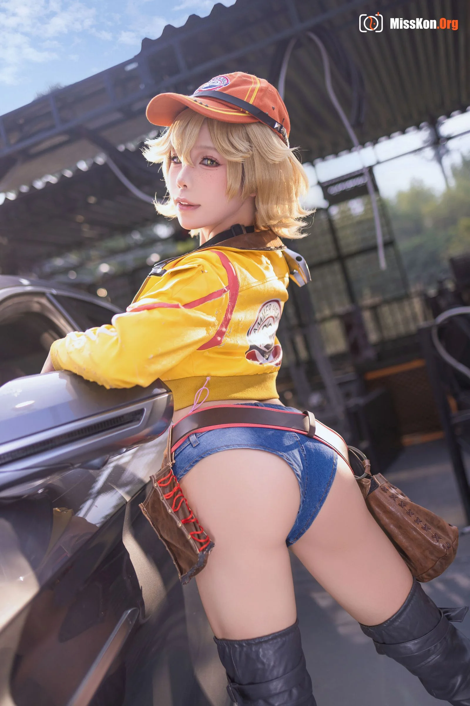 Bite Bunny: Cindy Oram - Photo 9