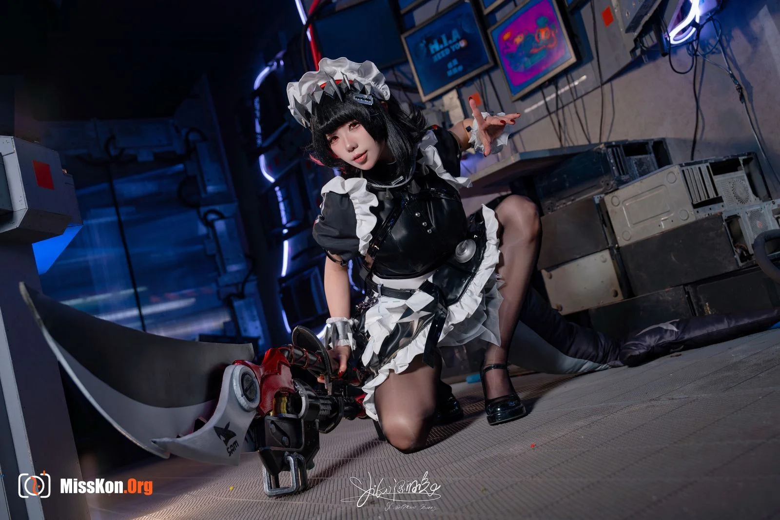 Bite Bunny: Lazy Waves-Ellen Joe - Photo 11