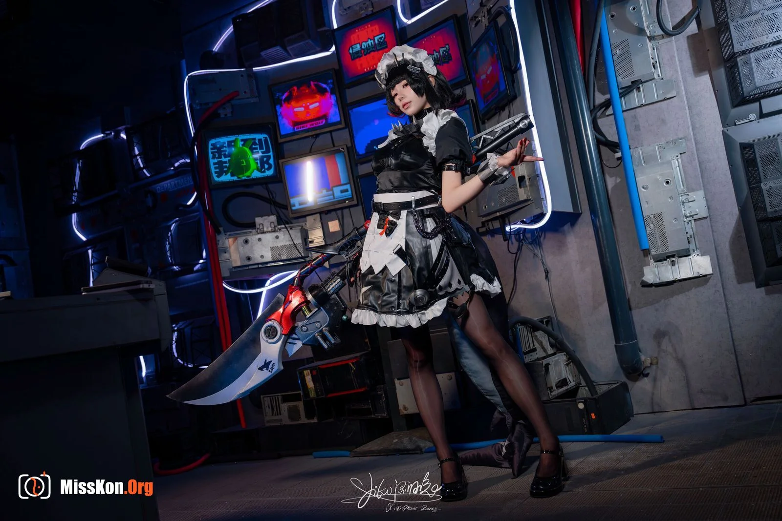 Bite Bunny: Lazy Waves-Ellen Joe - Photo 4