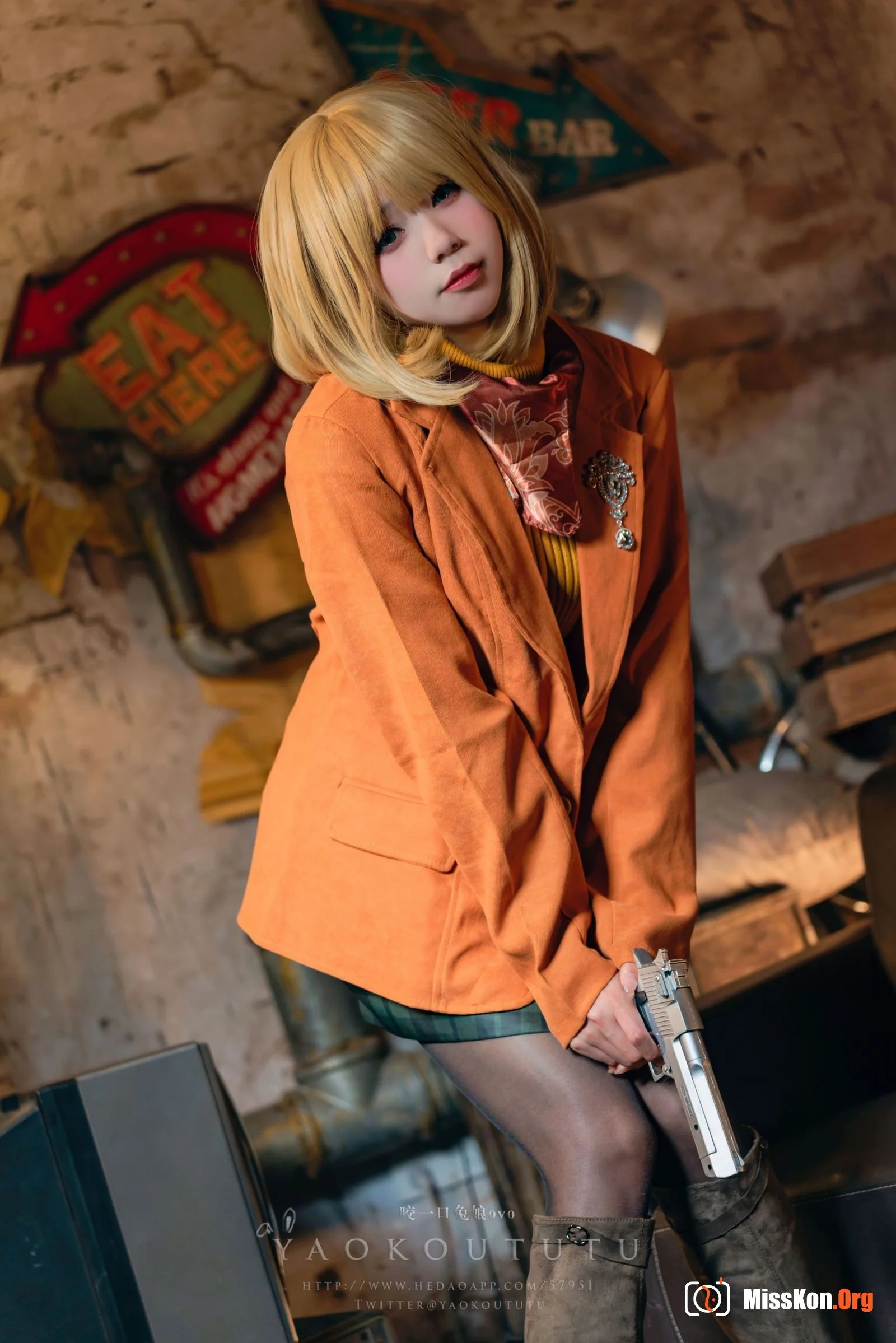 Bite Bunny: Resident Evil 4 Remake Ashley - Photo 3