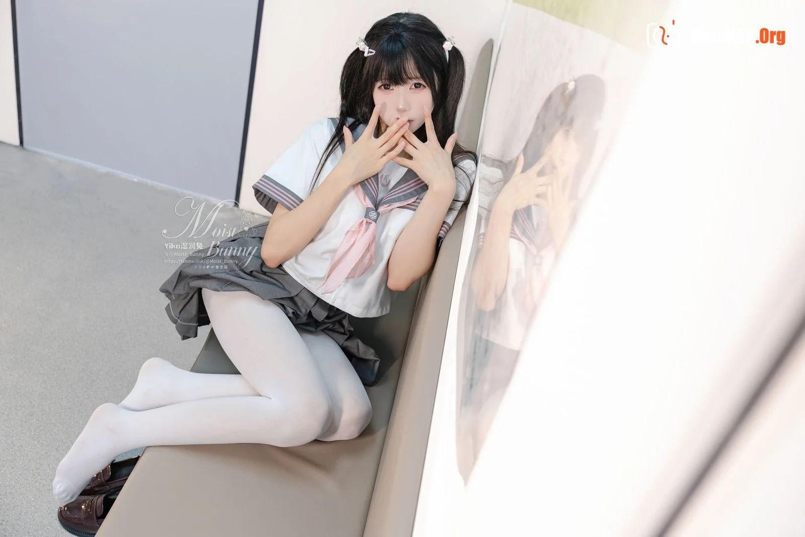 Bite Bunny: Subway Girl Love Cycle - Photo 16