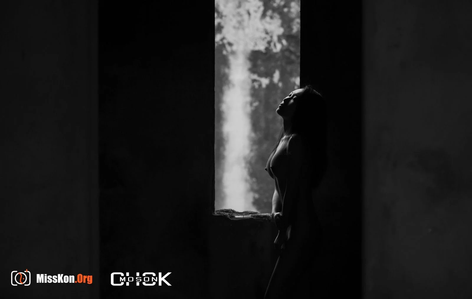 Black and white - Photo 6