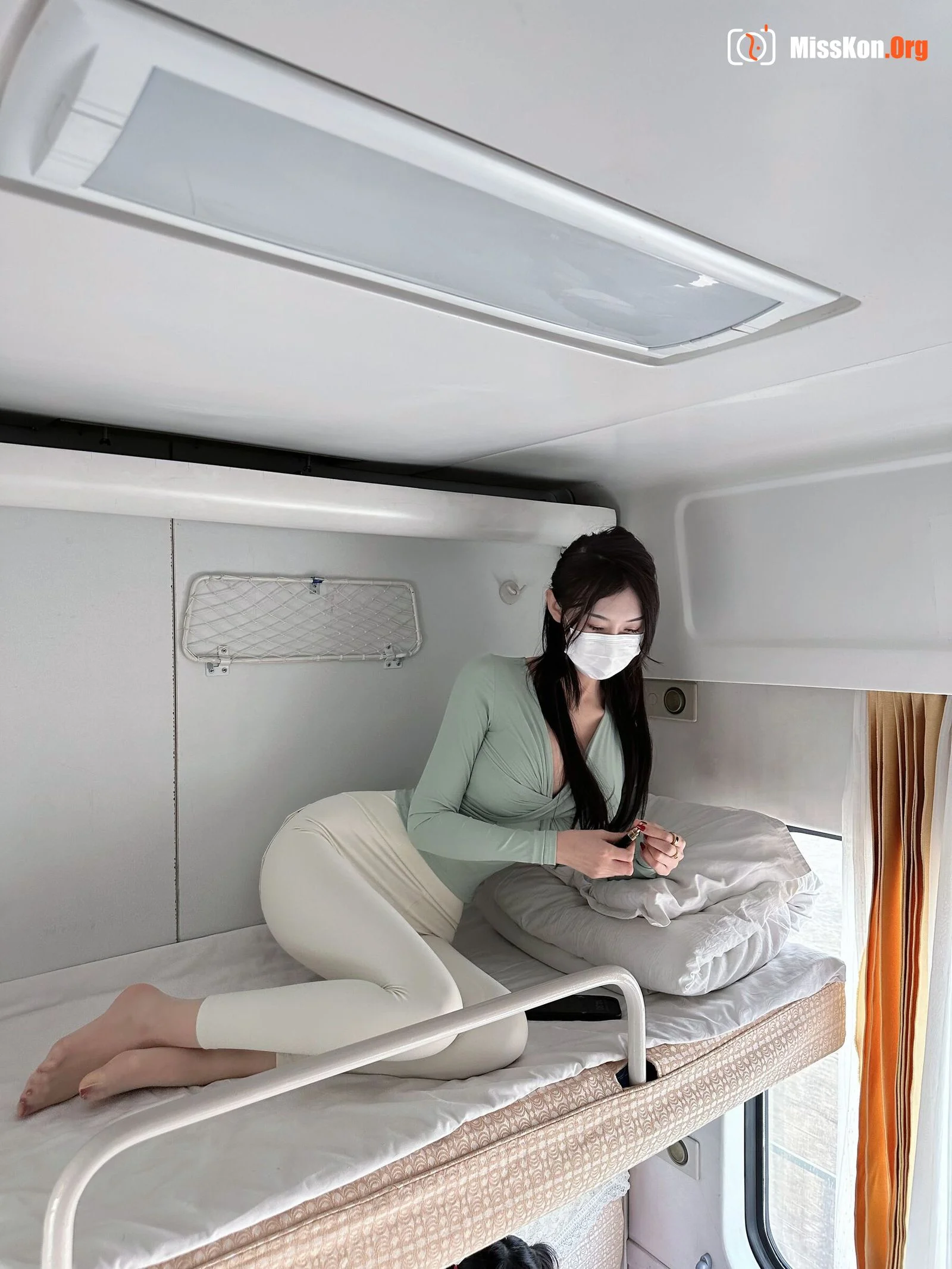 Blush Dearie: High Speed Rail Tour - Photo 15
