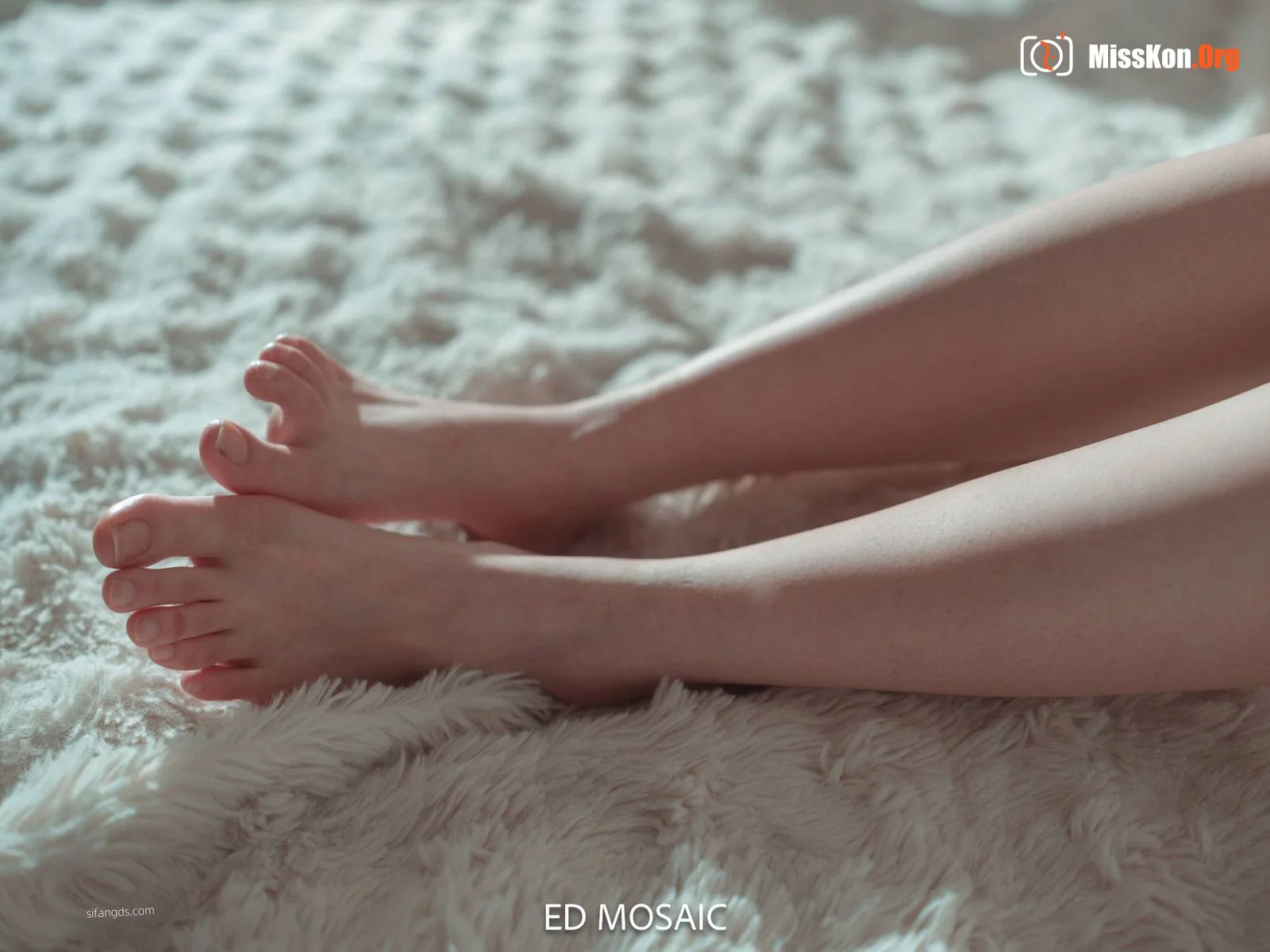 Boyfriend missing for three days, rich girl asks photographer to take big picture (EDEA-594) - Photo 18