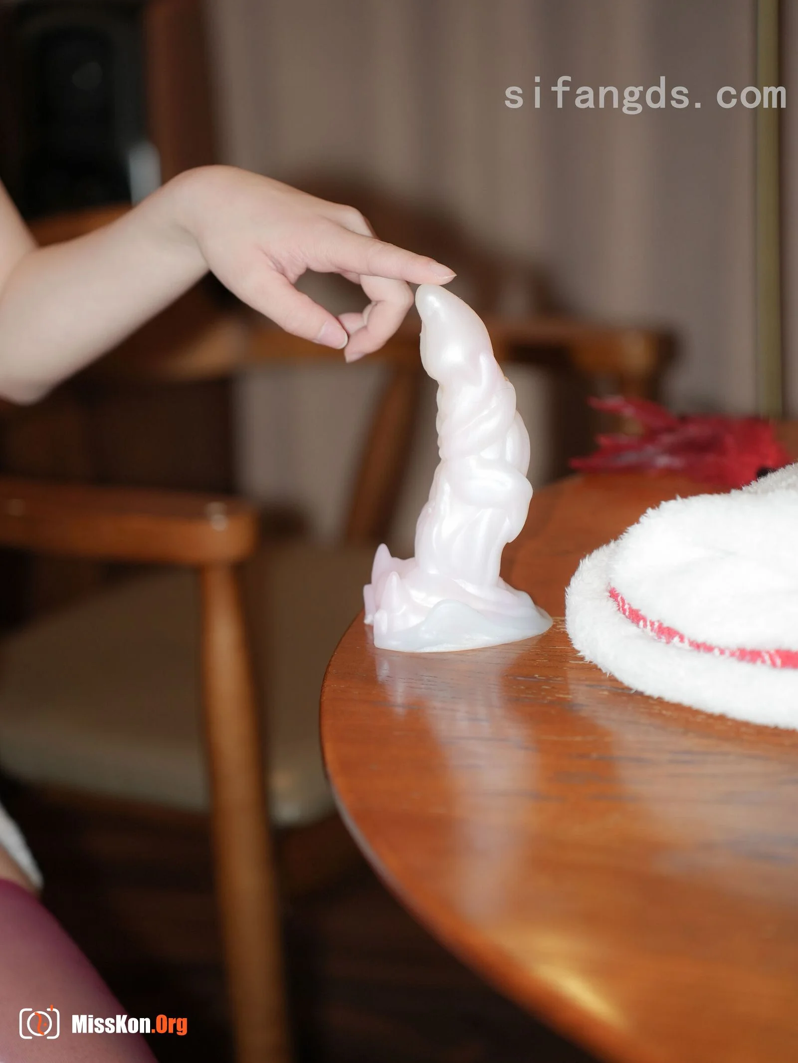 Candy Milk Lover: Private purchase outflow - Photo 19