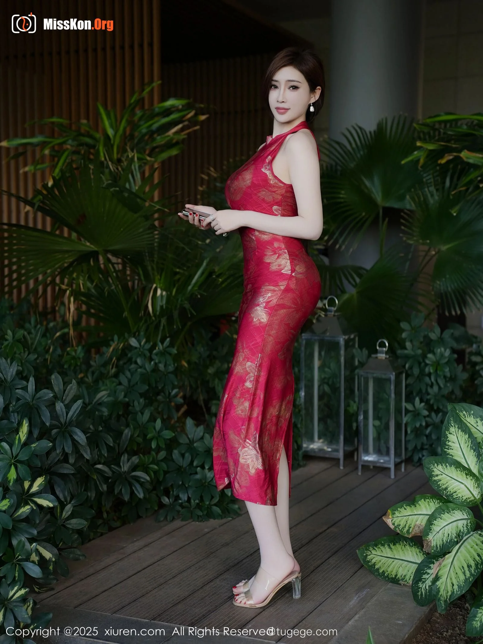 Carol Zhou YanxiX - Photo 3