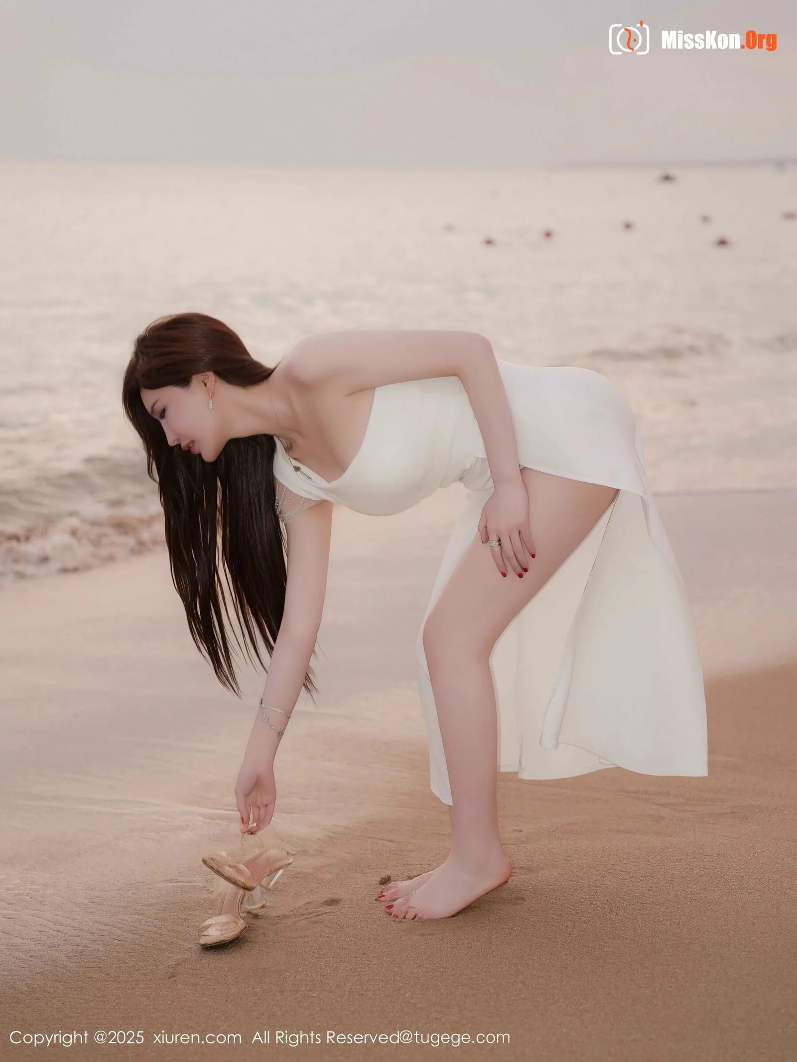 Carol Zhou YanxiX - Photo 11