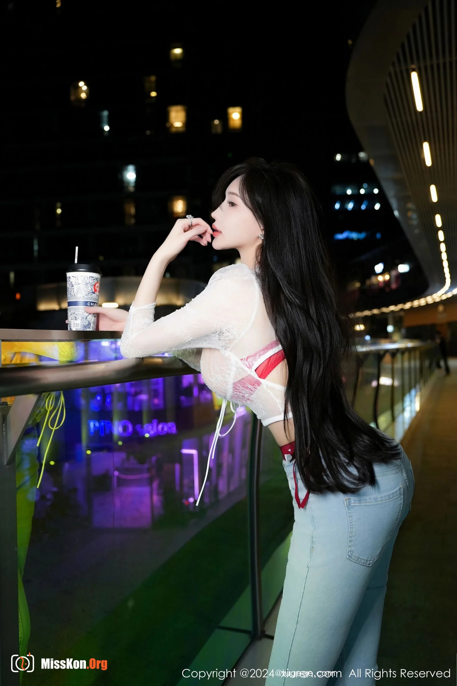Carol Zhou YanxiX - Photo 2