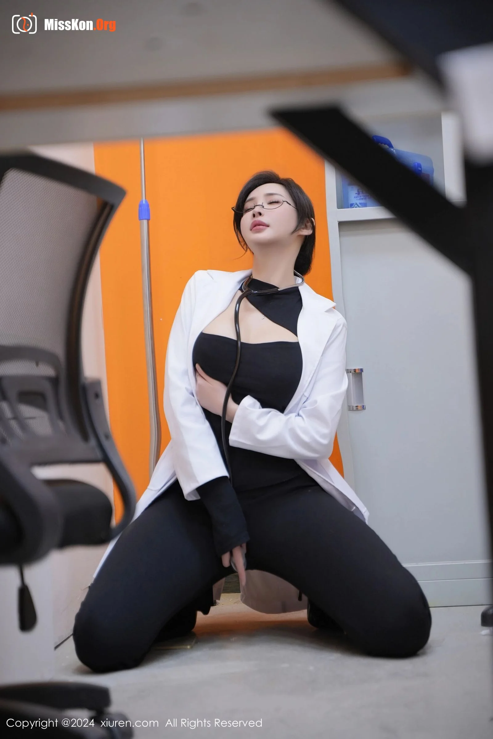 Carol Zhou YanxiX - Photo 10