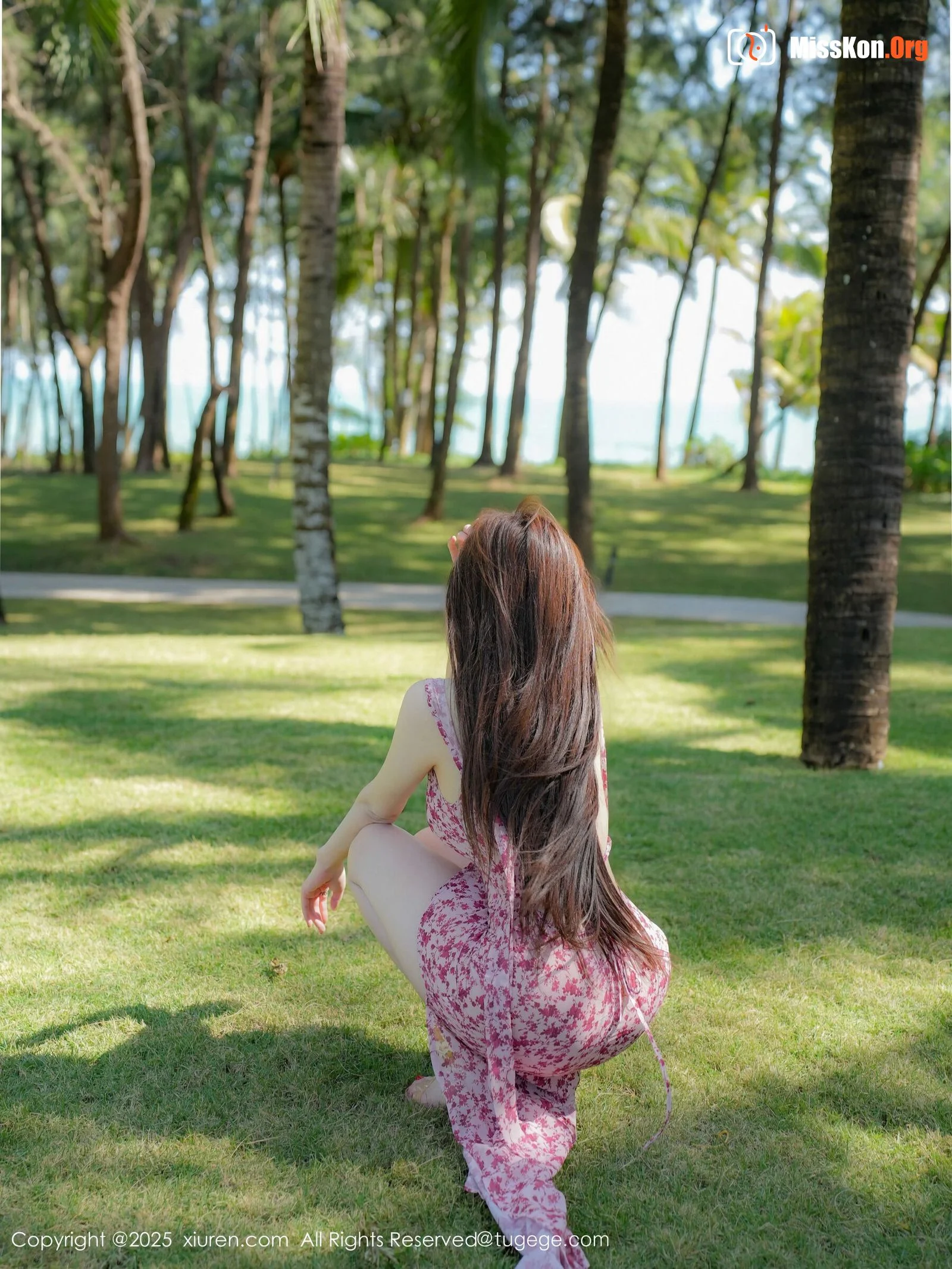 Carol Zhou YanxiX - Photo 13