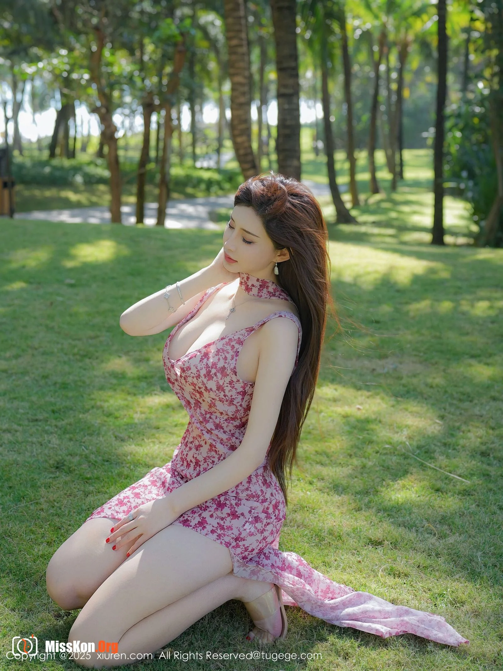 Carol Zhou YanxiX - Photo 3