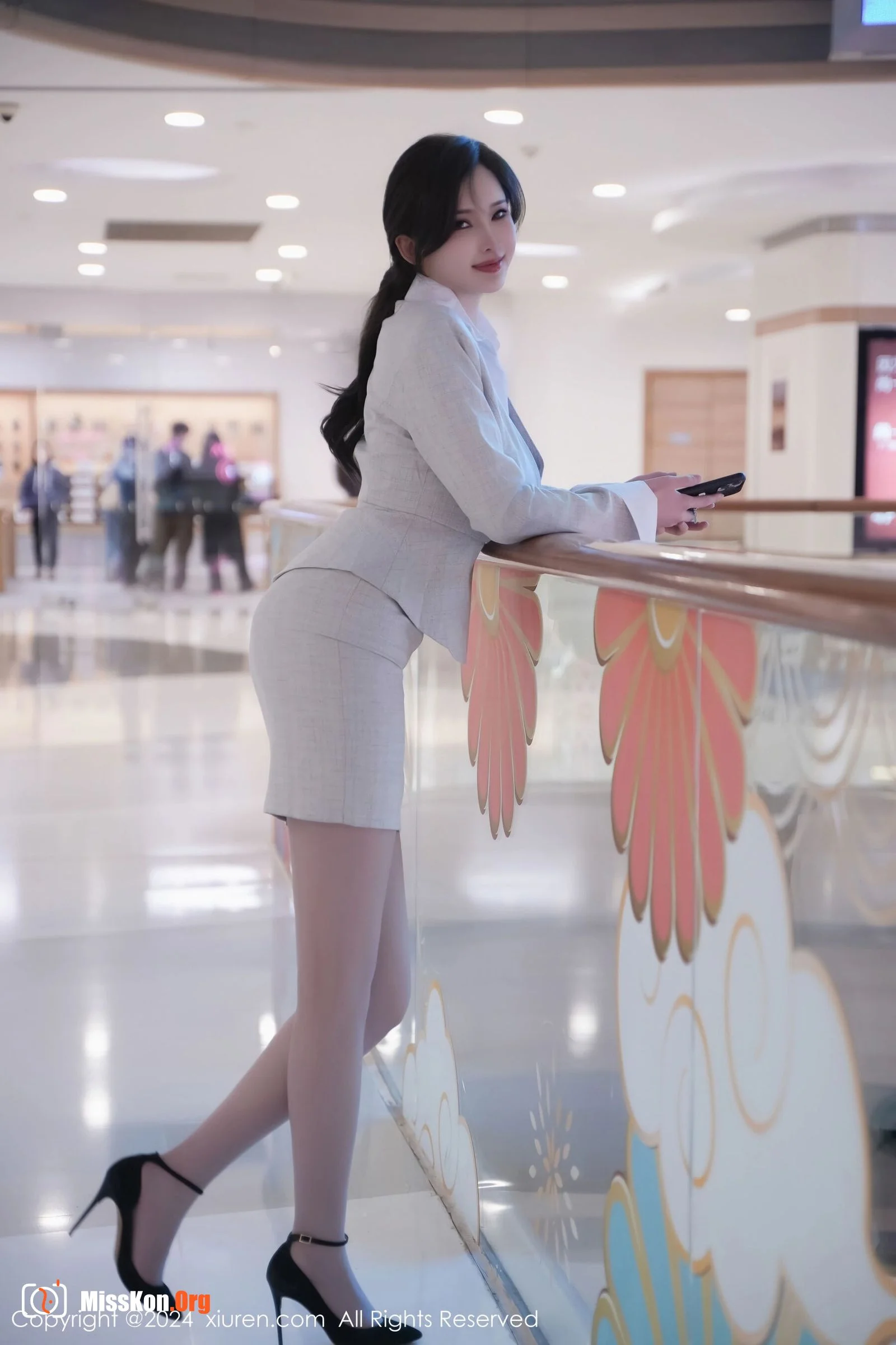 Carol Zhou YanxiX - Photo 6