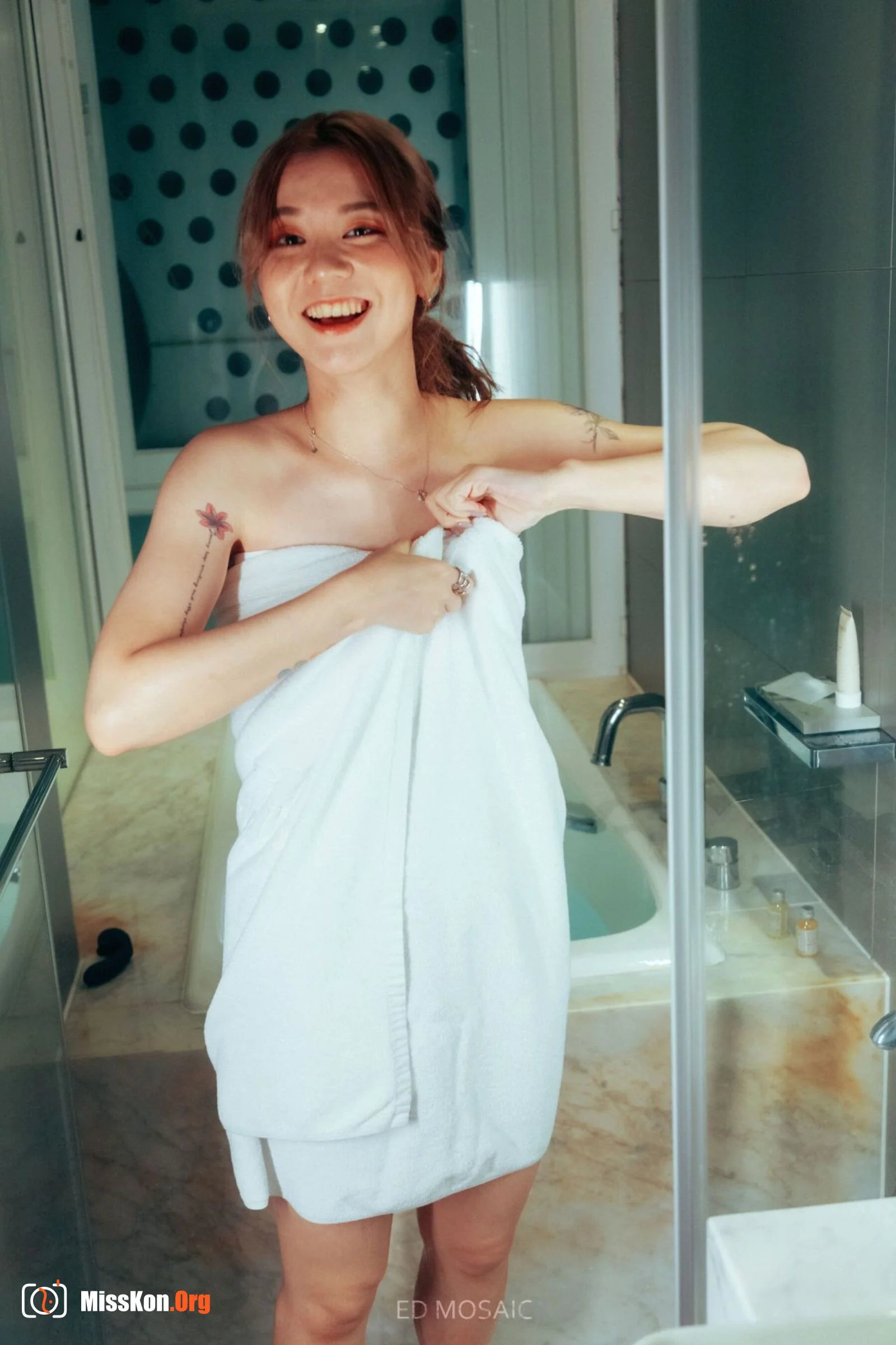 Caroline - Photo 57