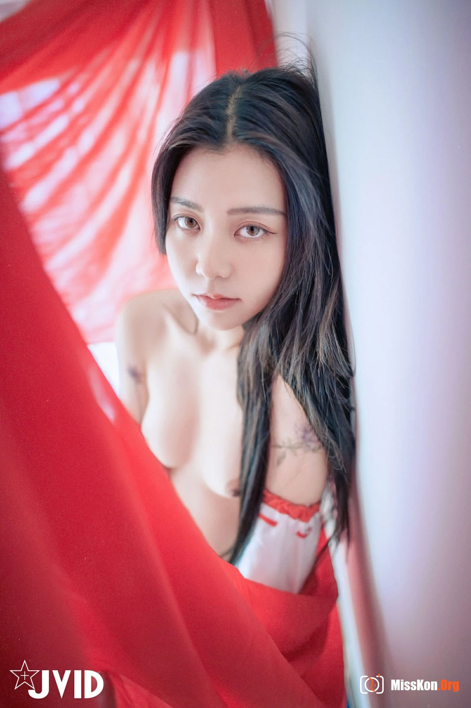 Caroline: Diary of a Naked Miko - Photo 2