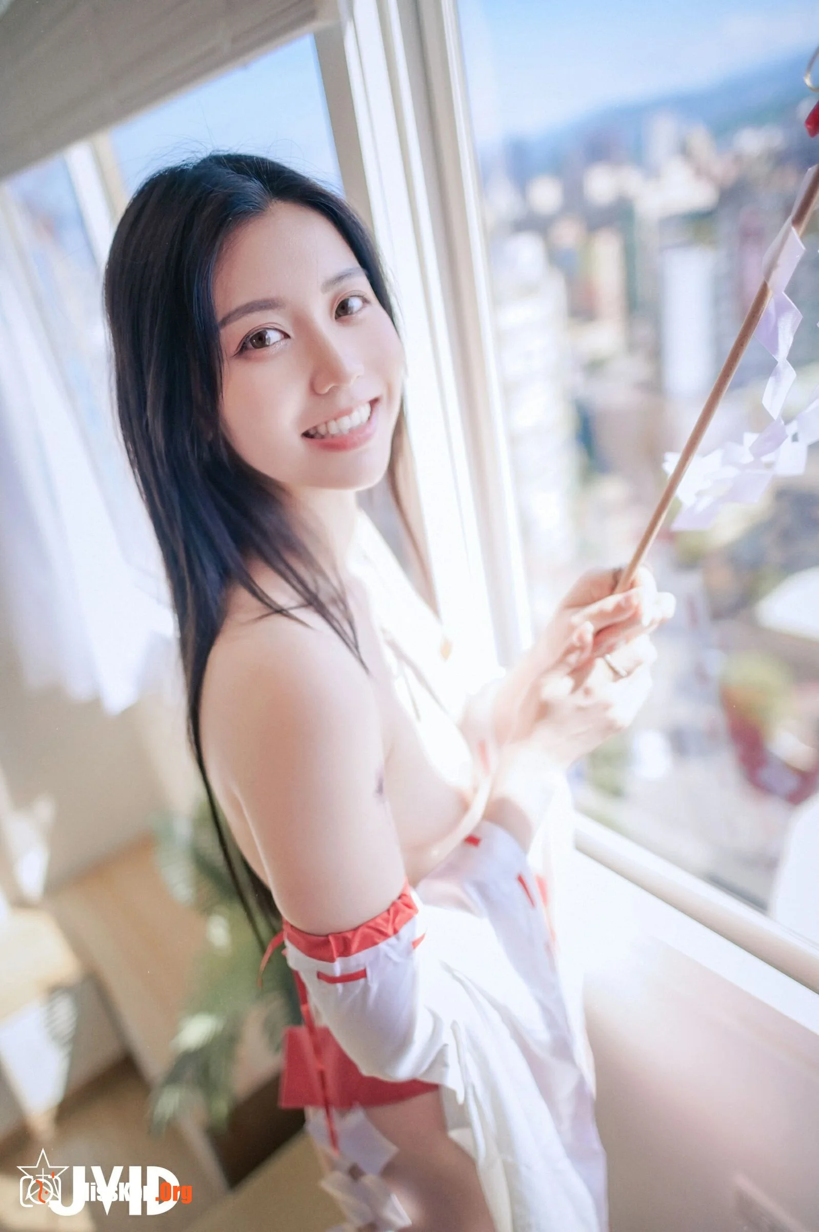 Caroline: Diary of a Naked Miko - Photo 6