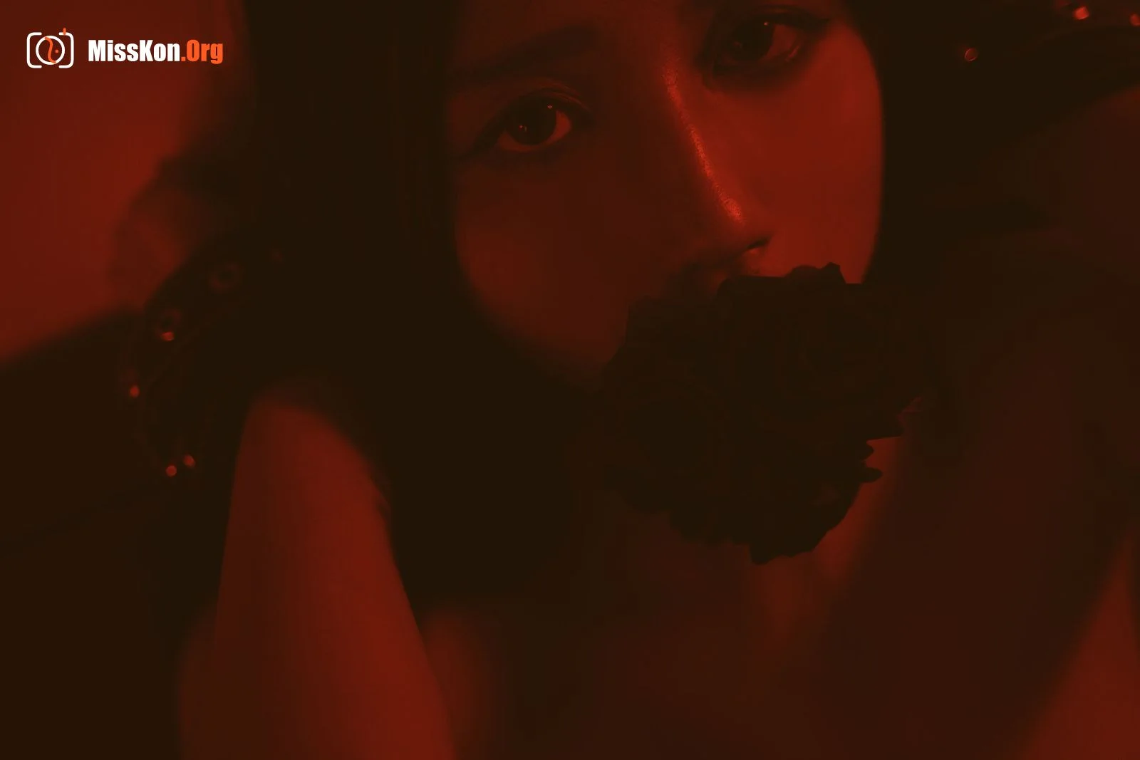 Cazi: Red - Photo 13
