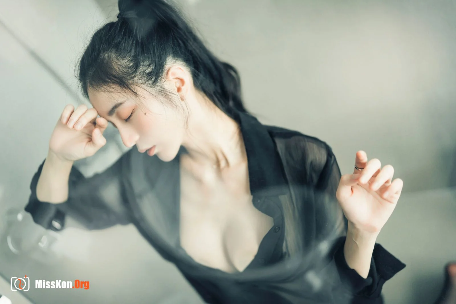 Chen Chen: Single 1 - Photo 38