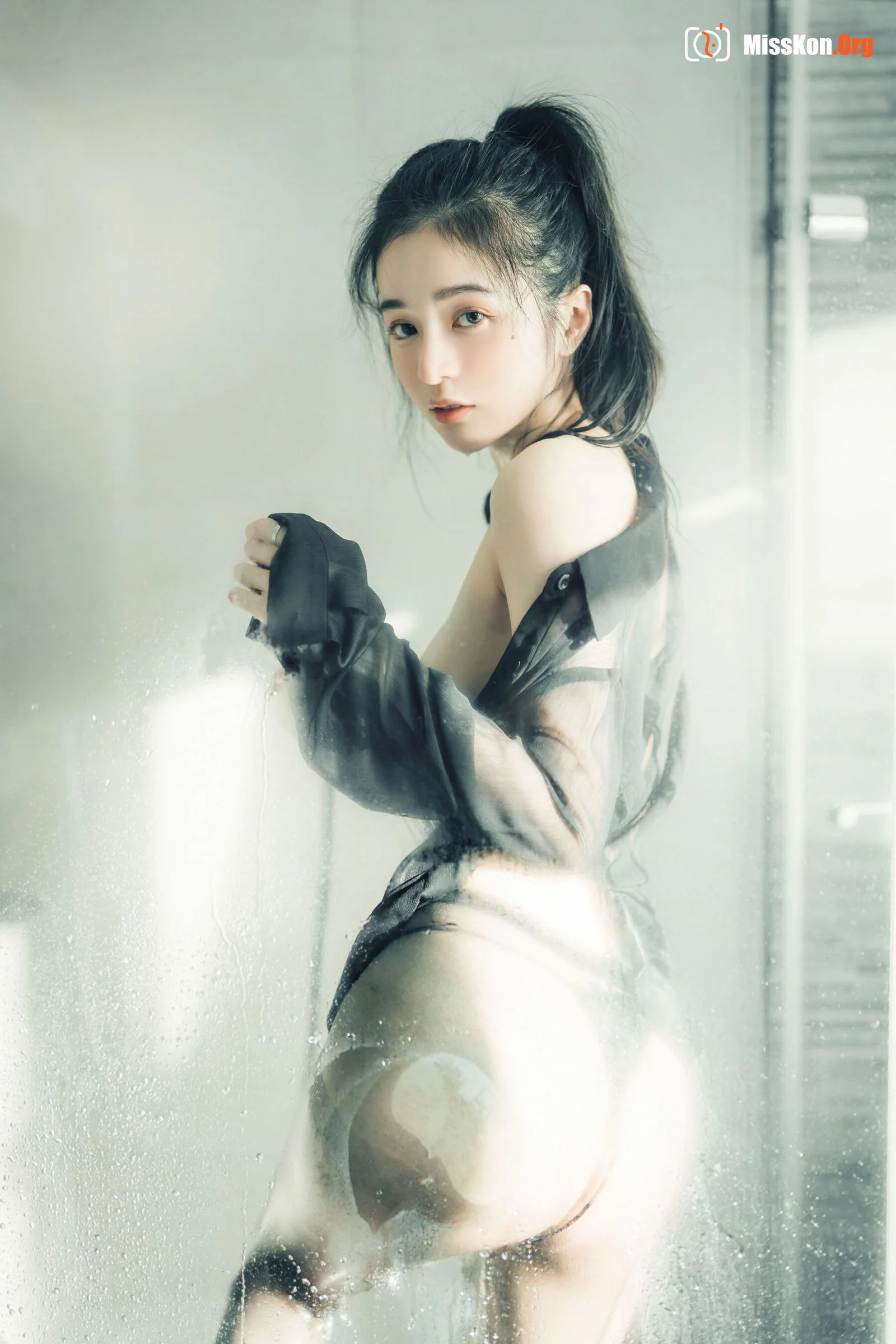 Chen Chen: Single 1 - Photo 58