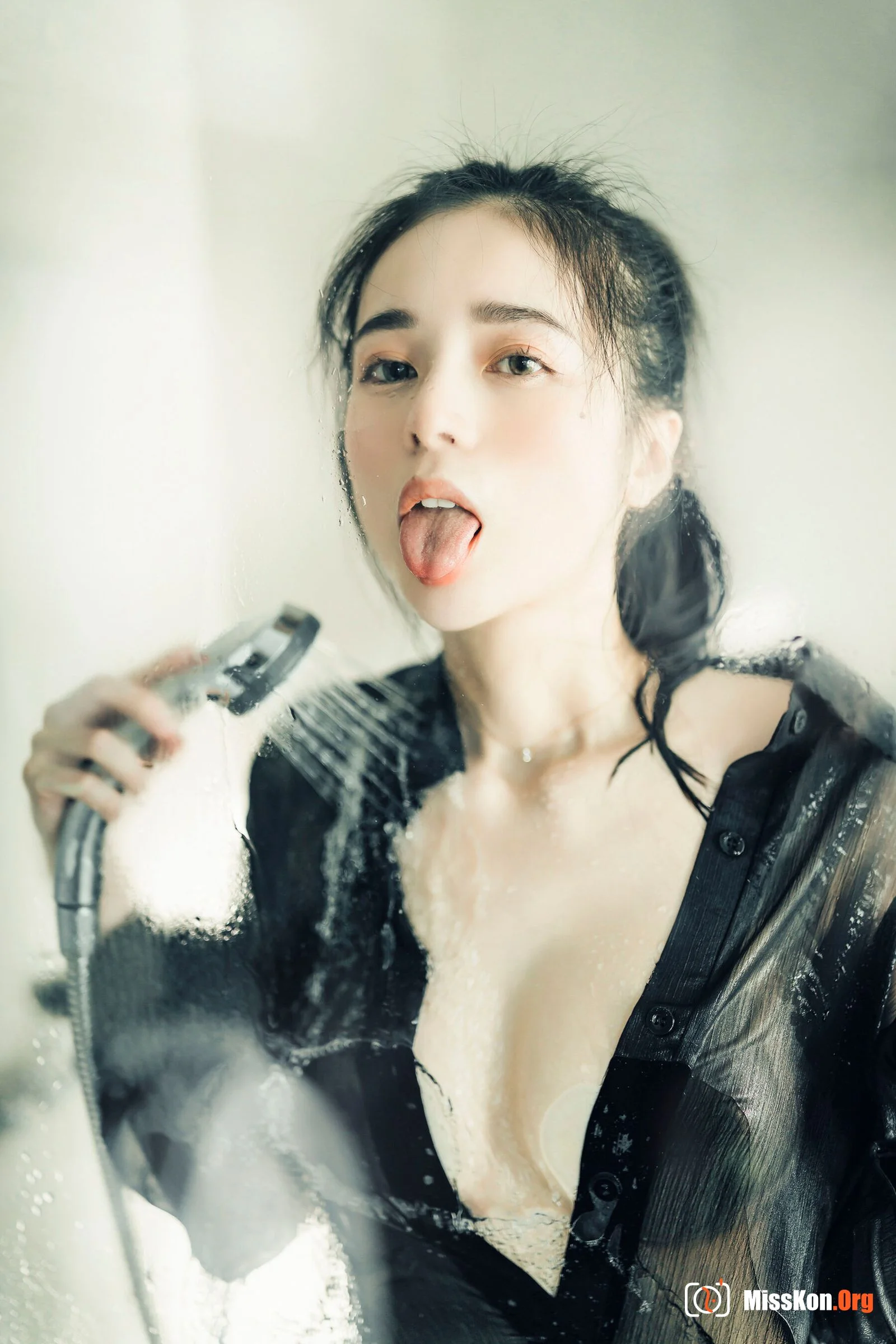 Chen Chen: Single 1 - Photo 59