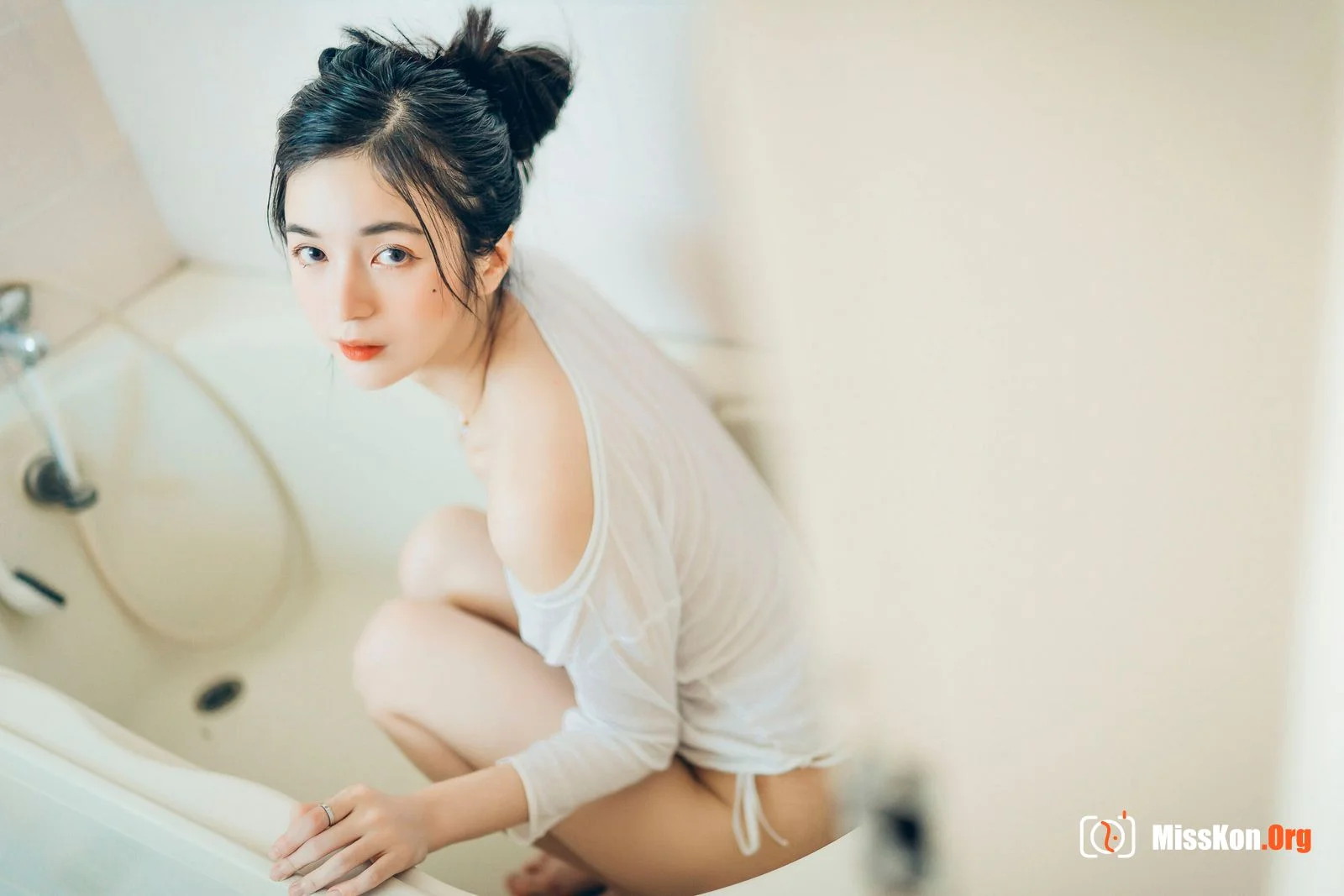 Chen Chen: Single 3 - Photo 97