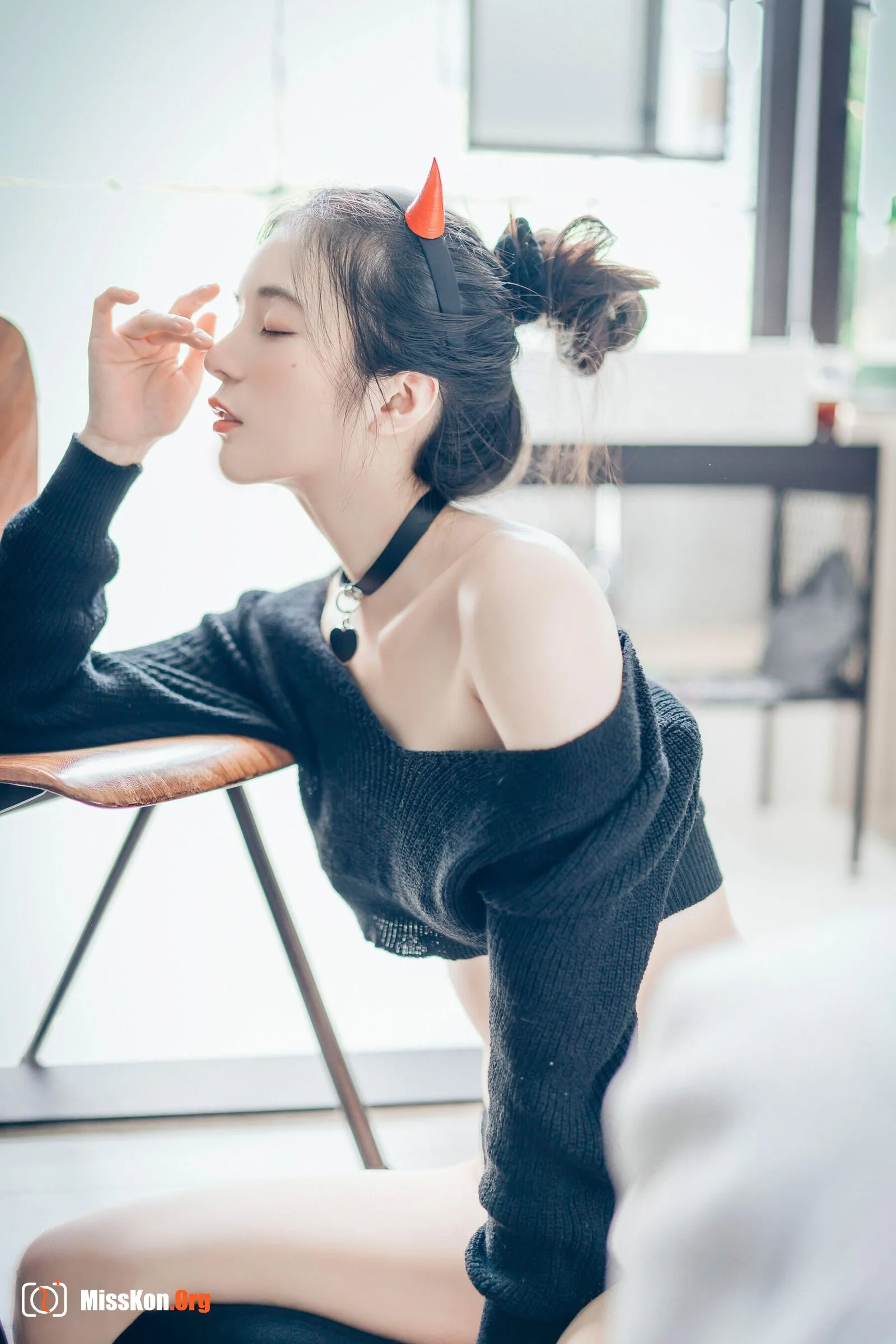 Chen Chen: Single 4 - Photo 26