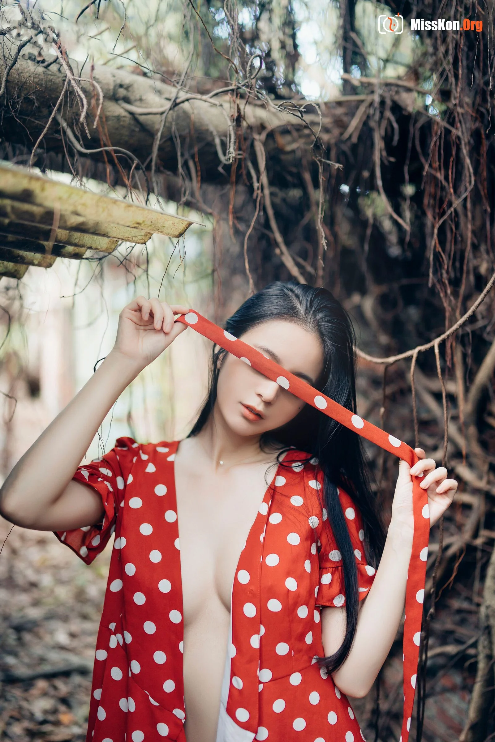 Chen Chen: Single 5 - Photo 26
