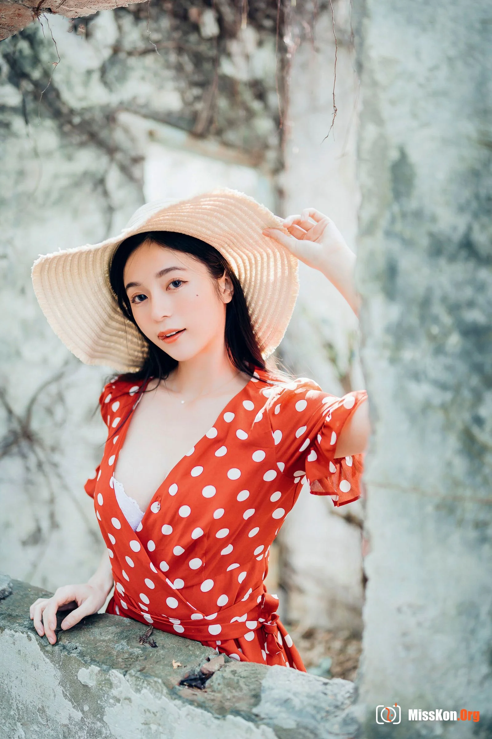 Chen Chen: Single 5 - Photo 3