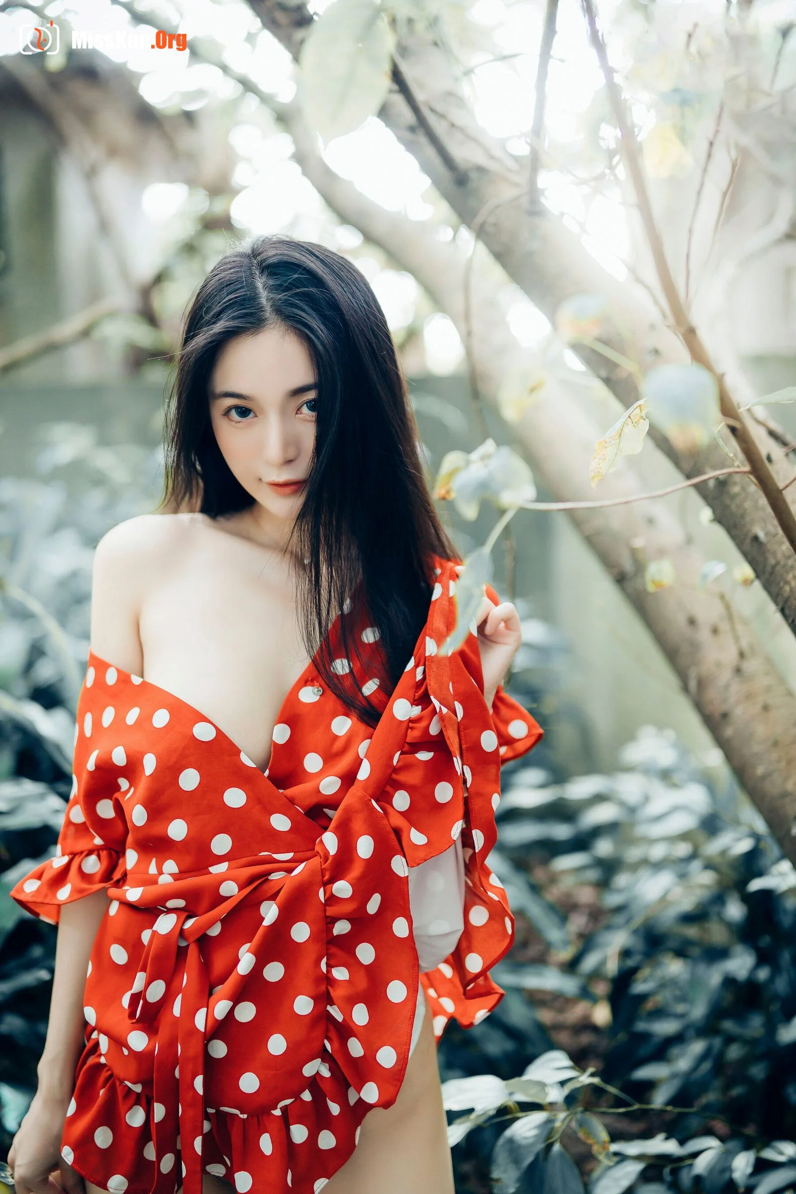 Chen Chen: Single 5 - Photo 39