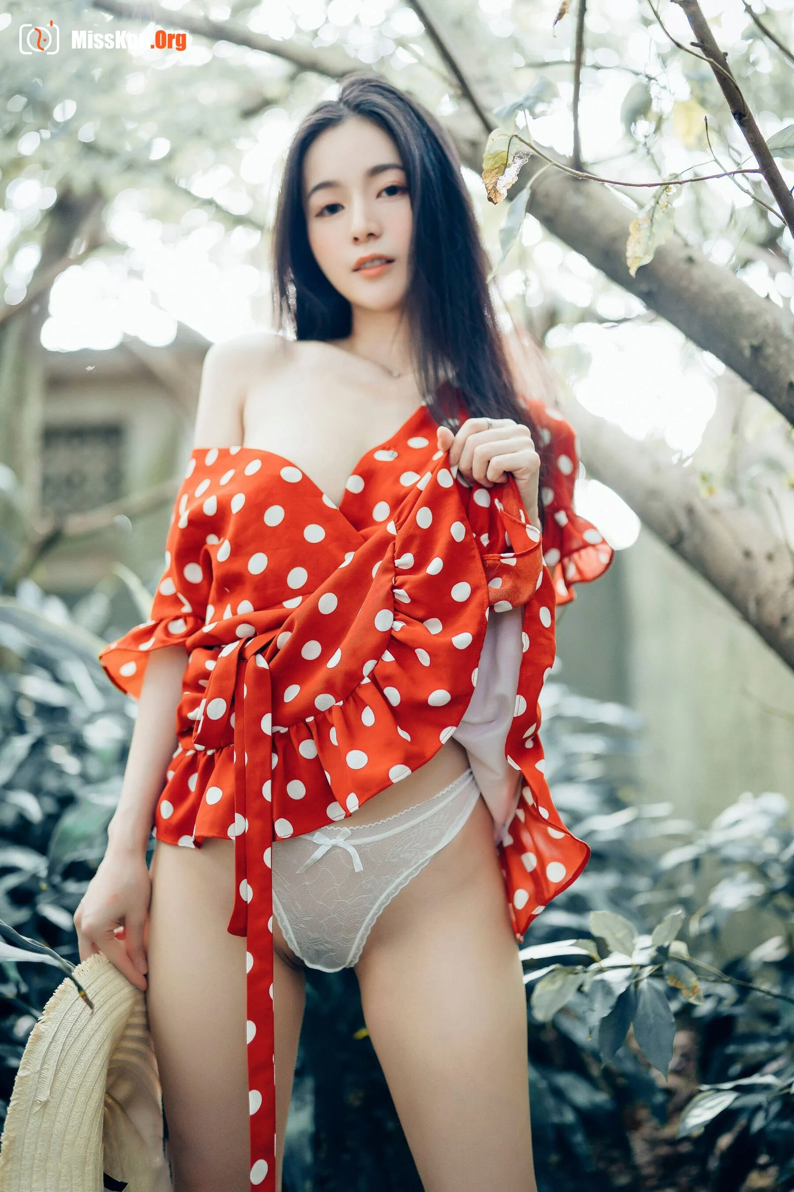 Chen Chen: Single 5 - Photo 40