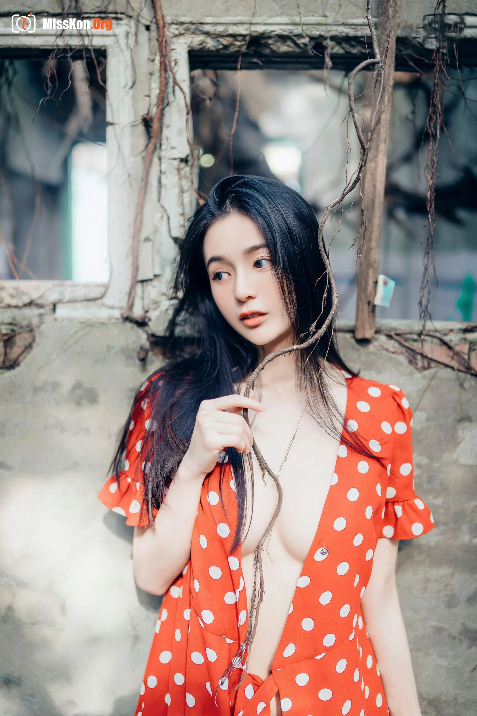 Chen Chen: Single 5 - Photo 42
