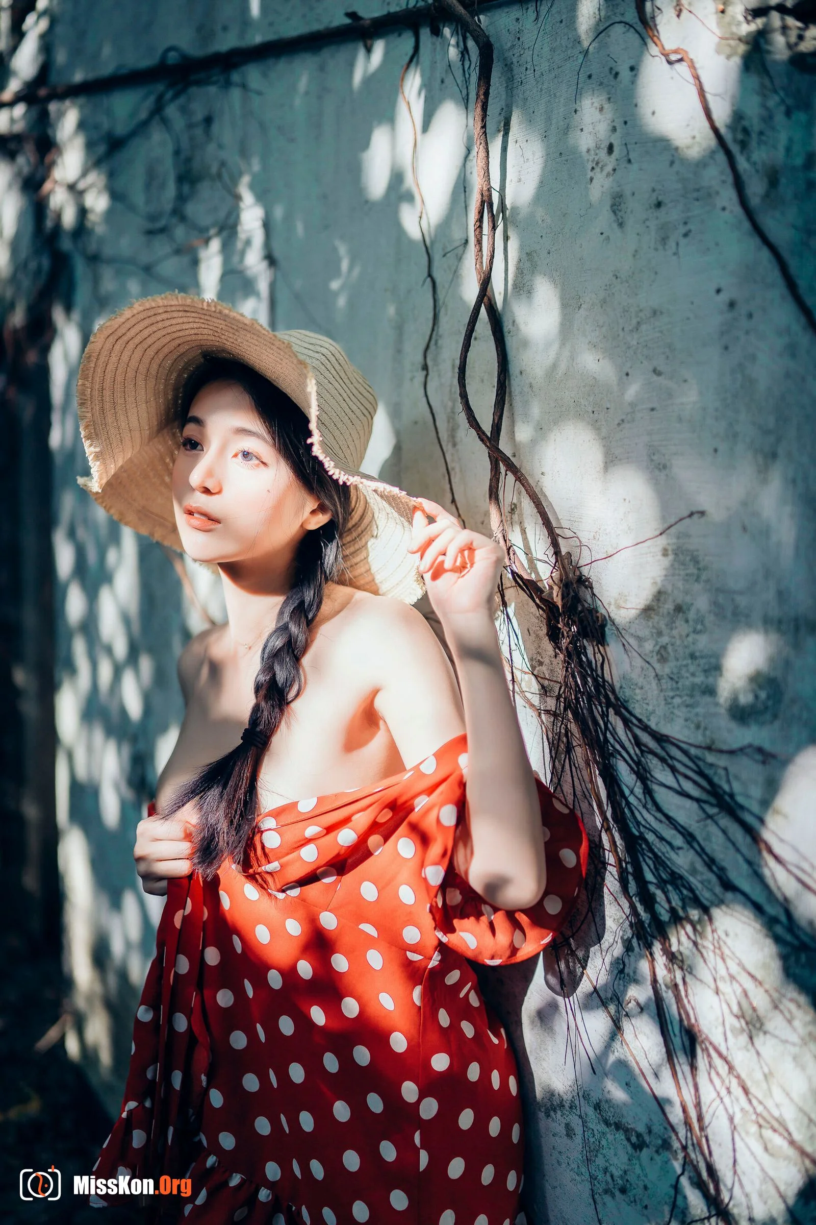 Chen Chen: Single 5 - Photo 51