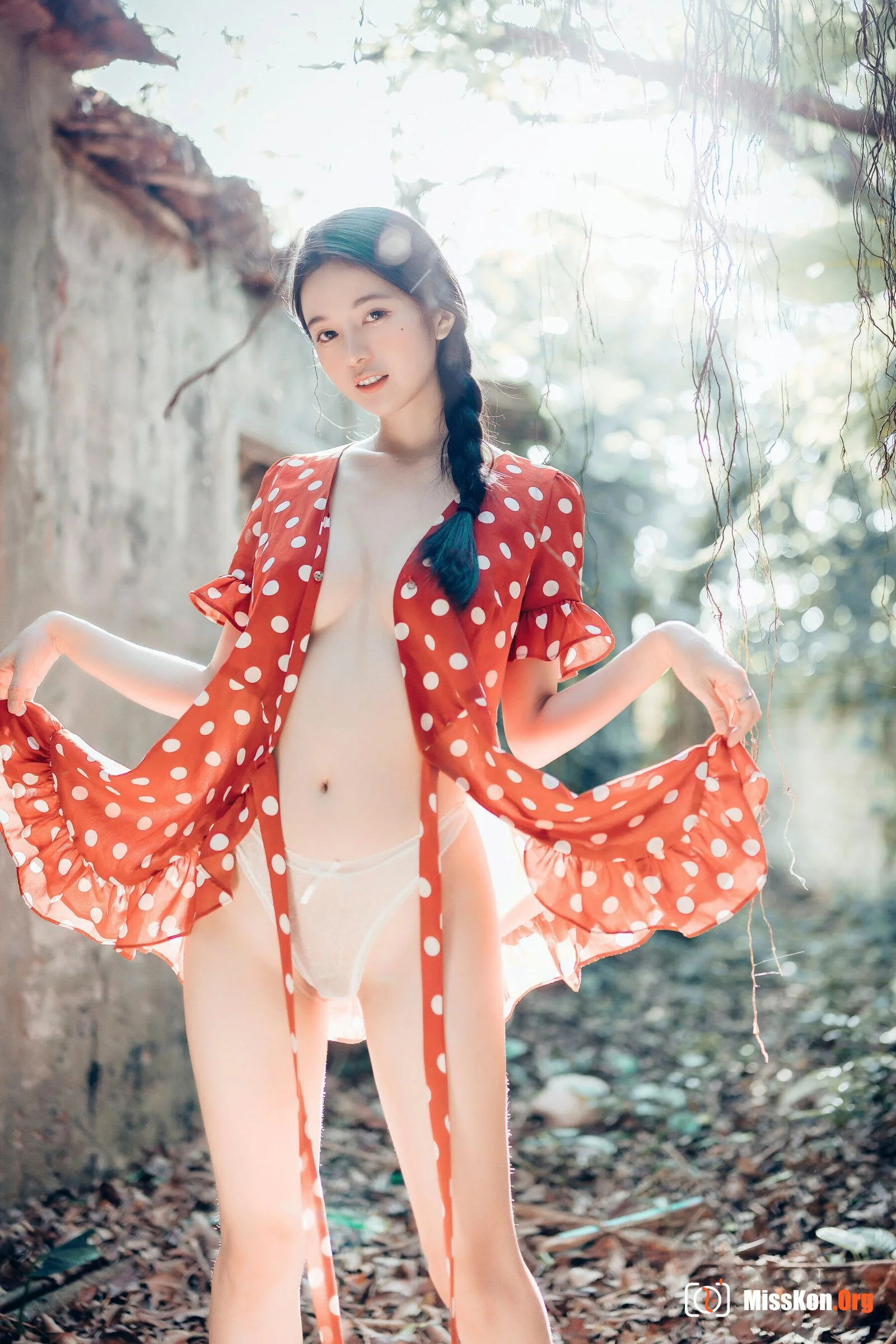 Chen Chen: Single 5 - Photo 57
