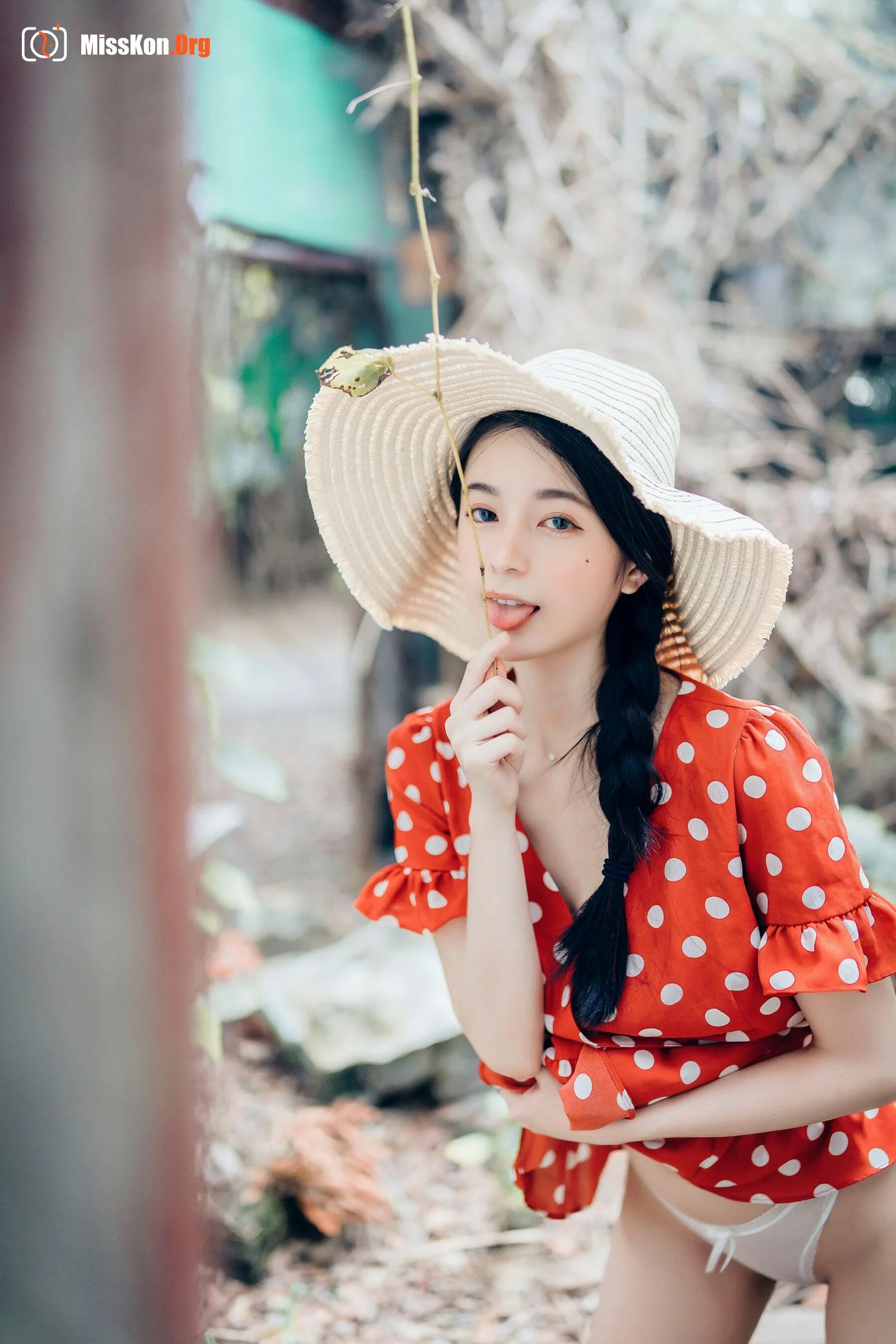 Chen Chen: Single 5 - Photo 63