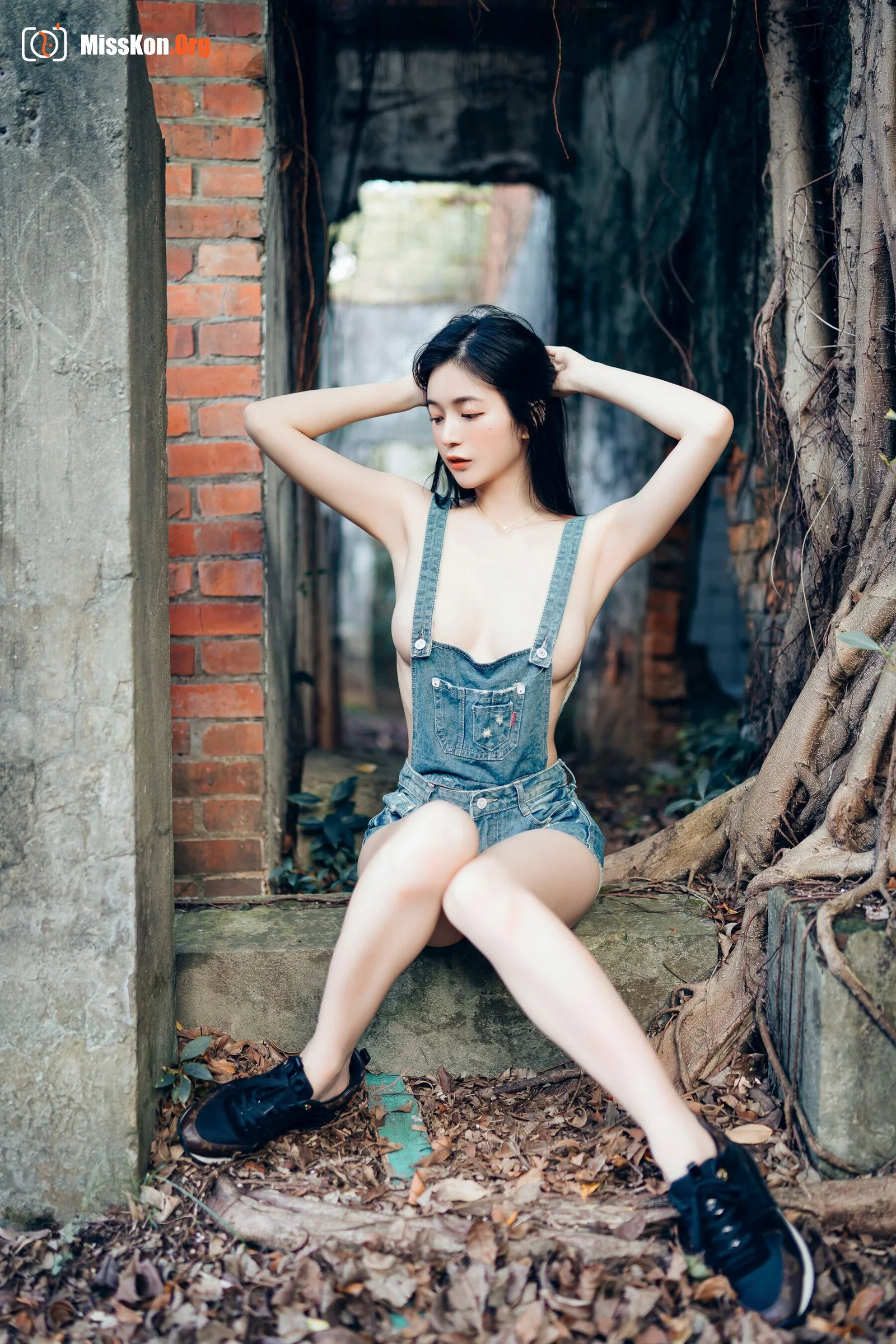 Chen Chen: Single 5 - Photo 80