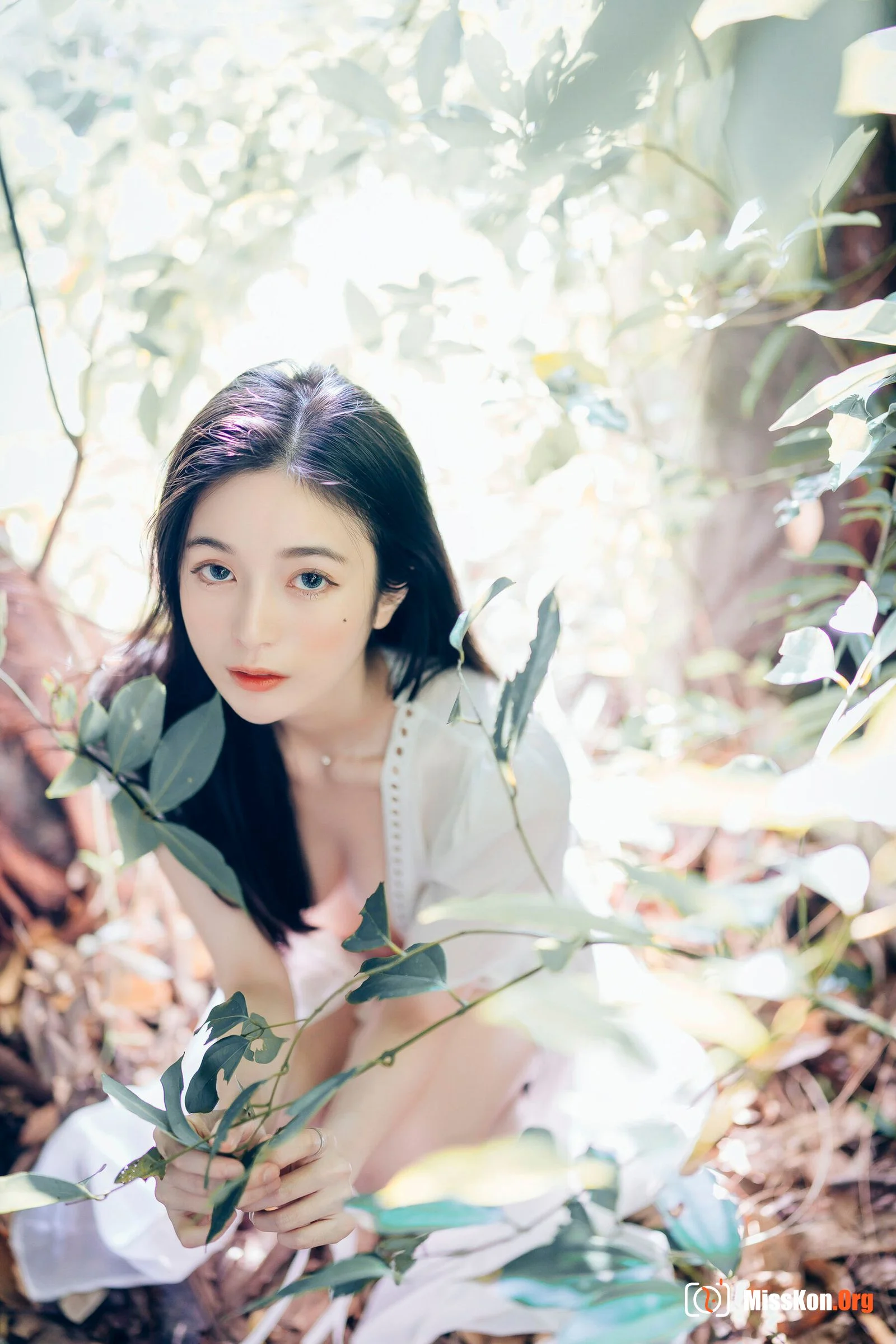 Chen Chen: Single 5 - Photo 91