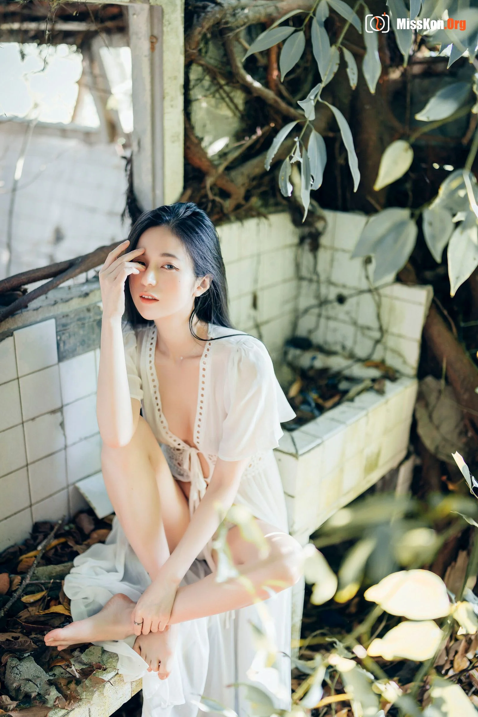 Chen Chen: Single 5 - Photo 96