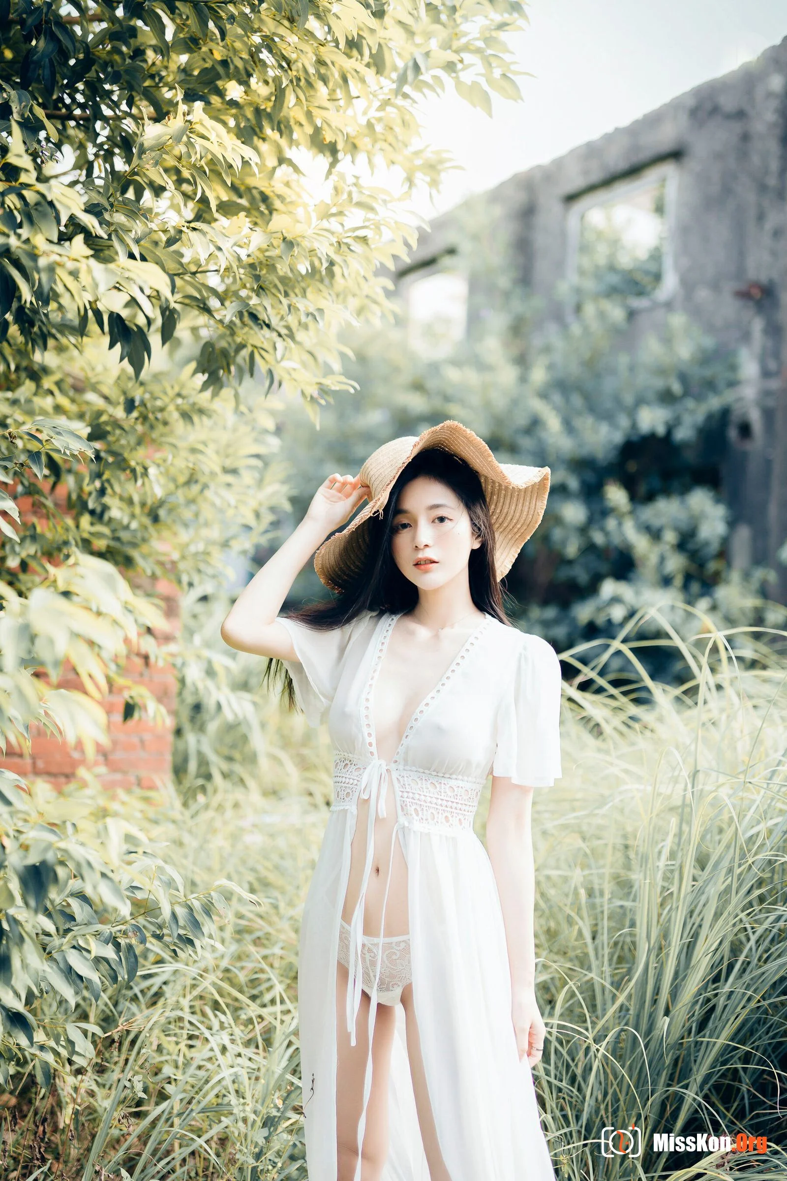Chen Chen: Single 5 - Photo 98