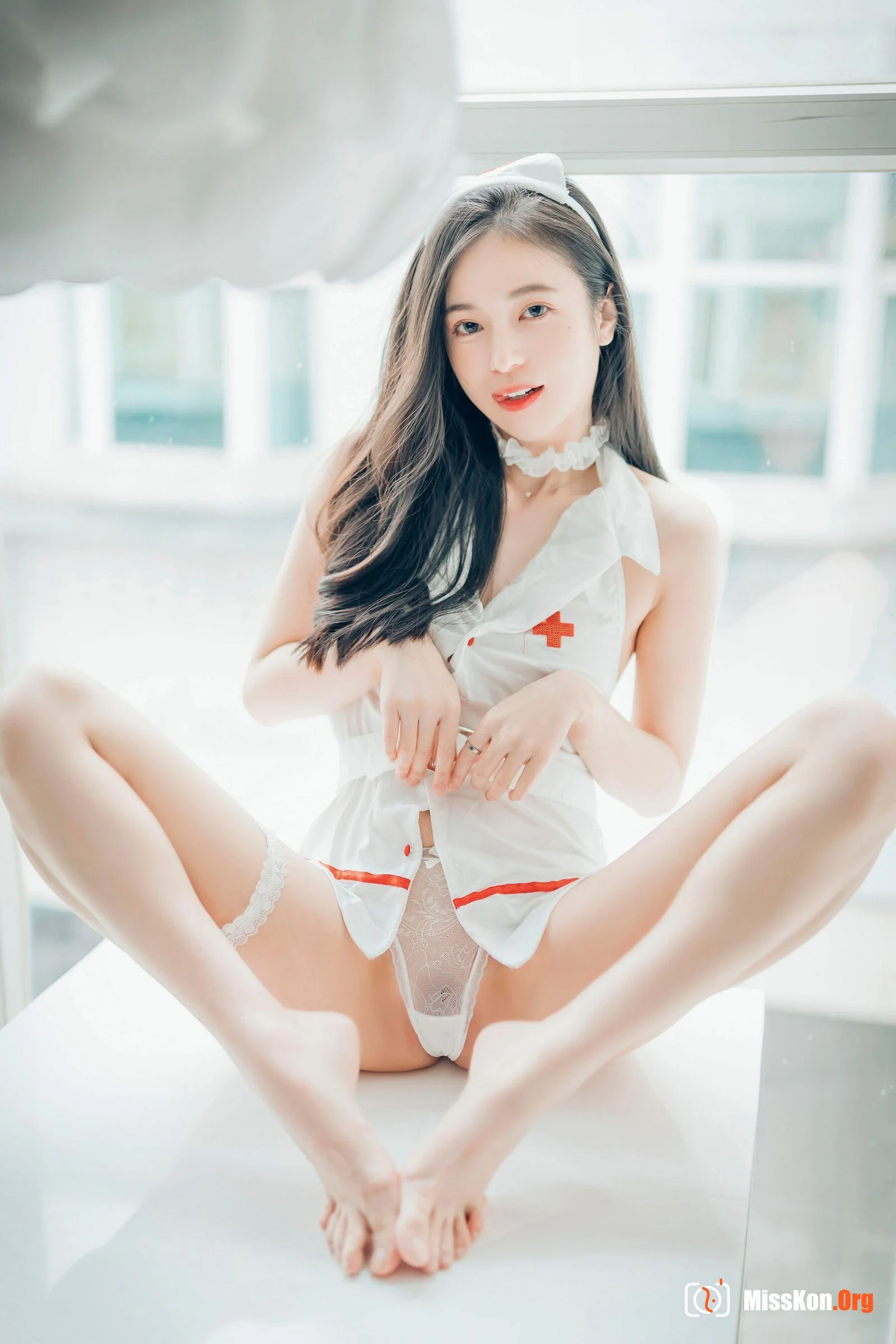 Chen Chen: Single 6 - Photo 109